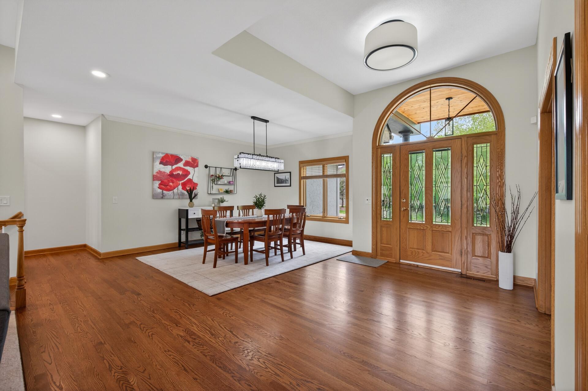 5555 Trenton Lane N