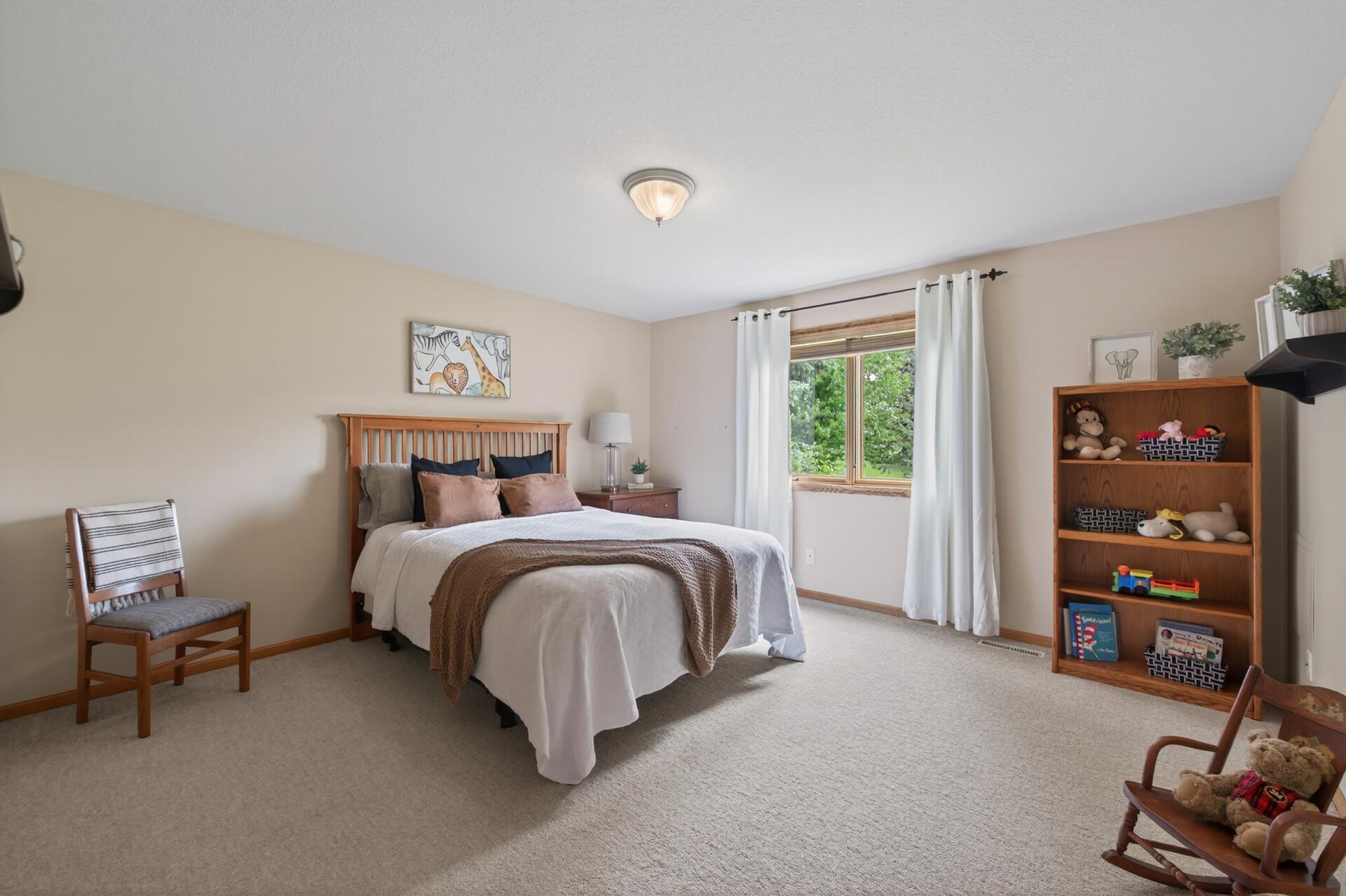 5555 Trenton Lane N