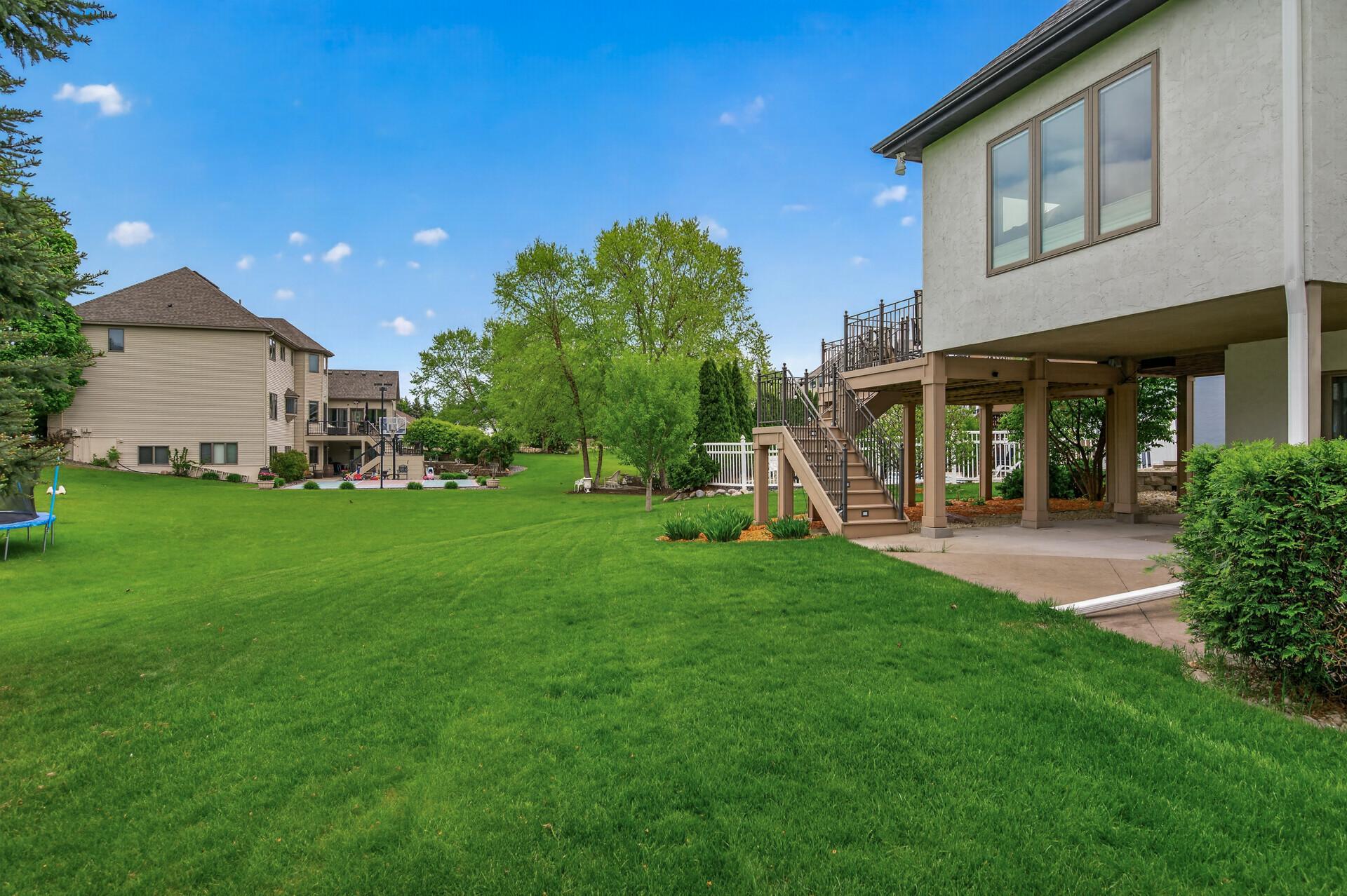 5555 Trenton Lane N