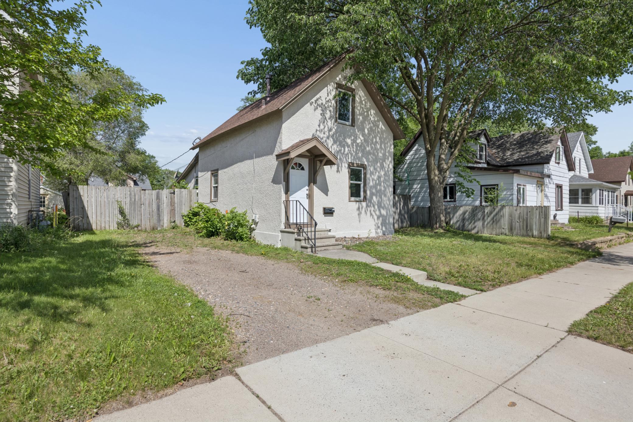 407 19 1/2 Avenue N