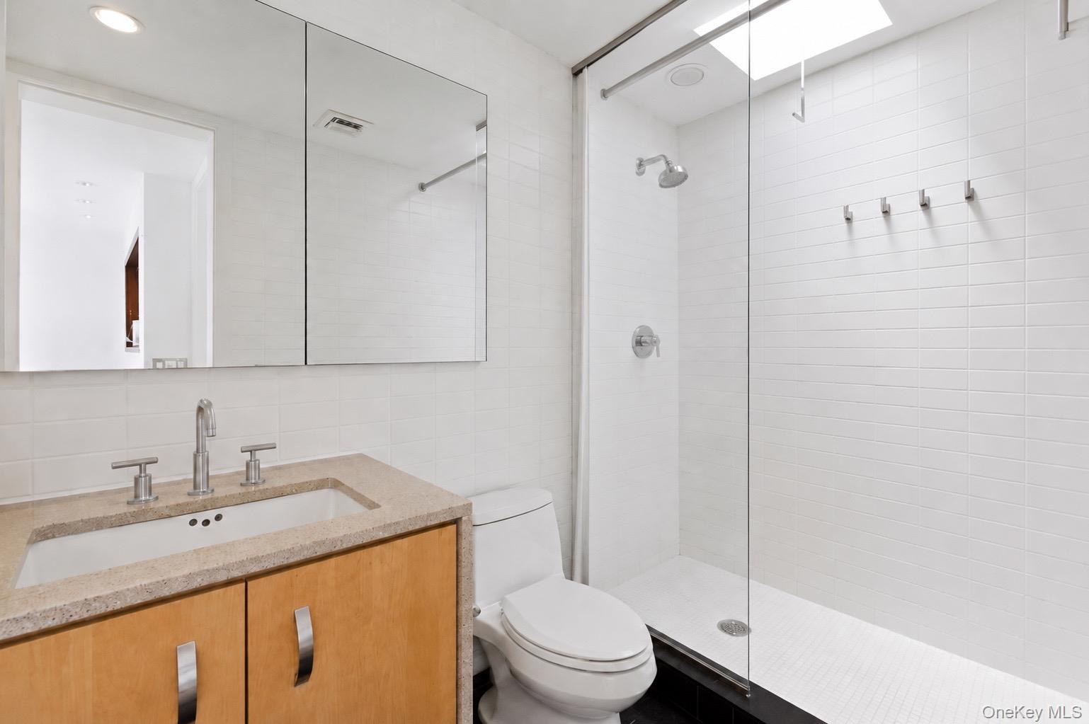 8 Old North Highway Unit: A