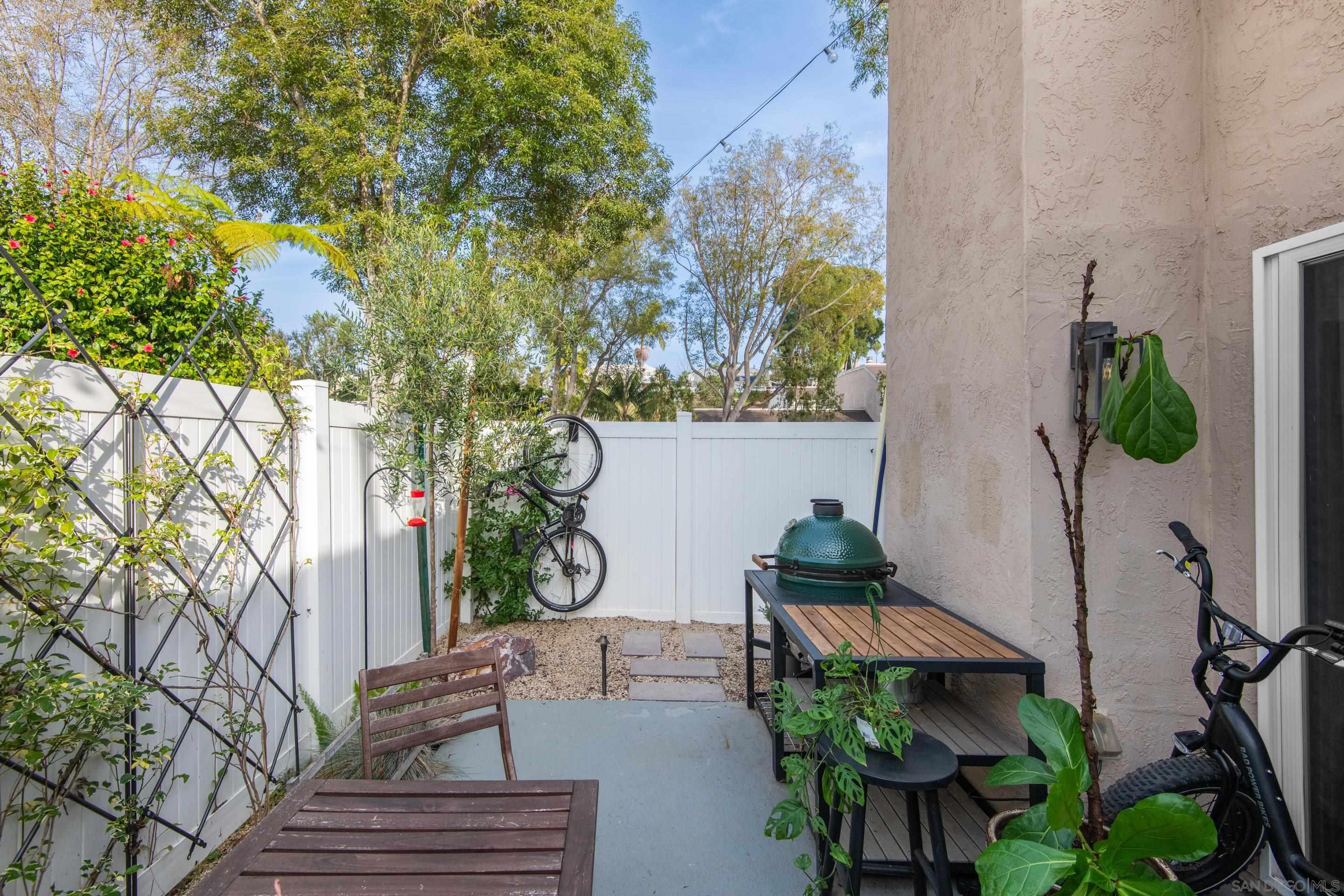 1350 Evergreen Dr