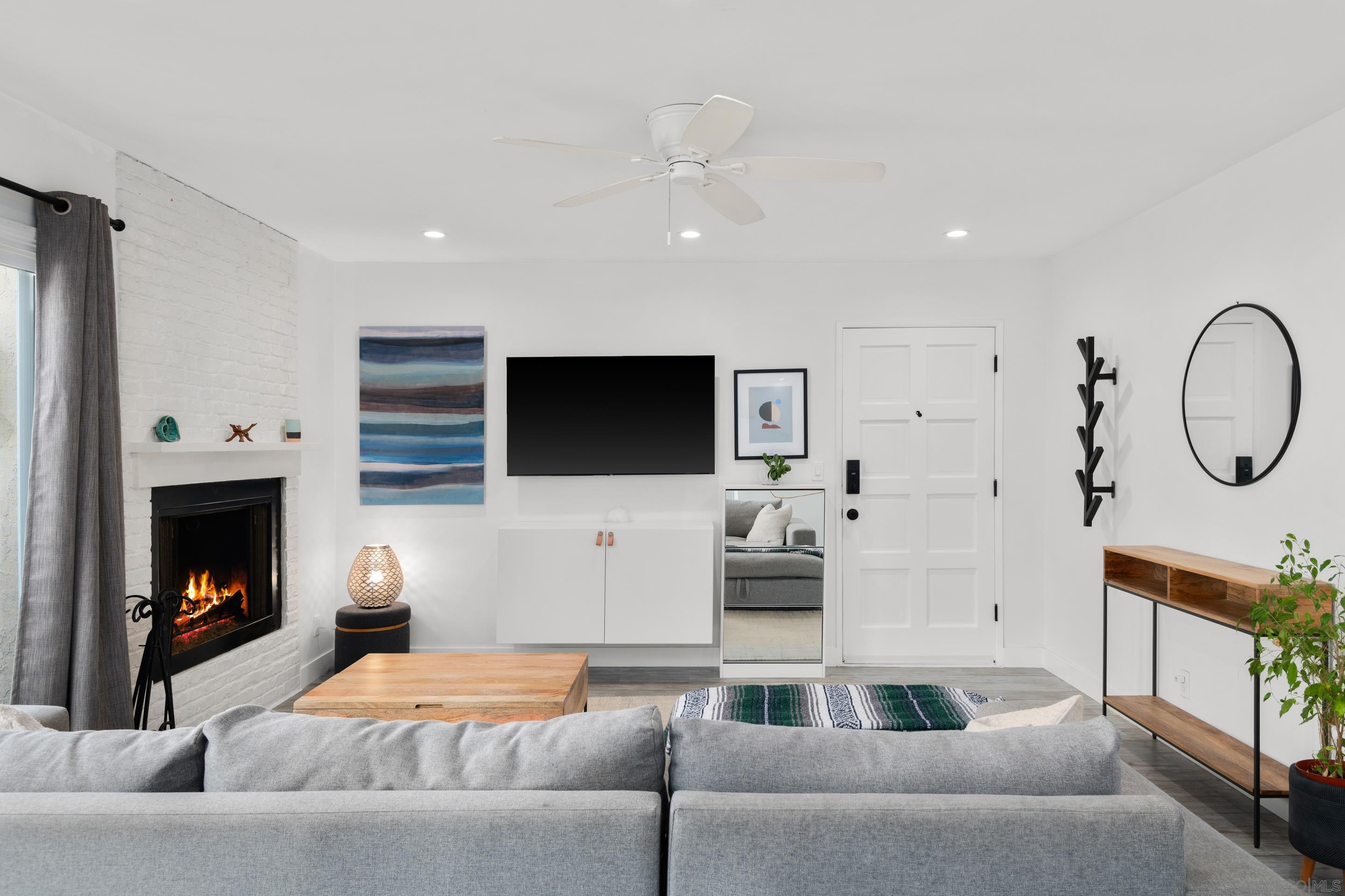 1350 Evergreen Dr