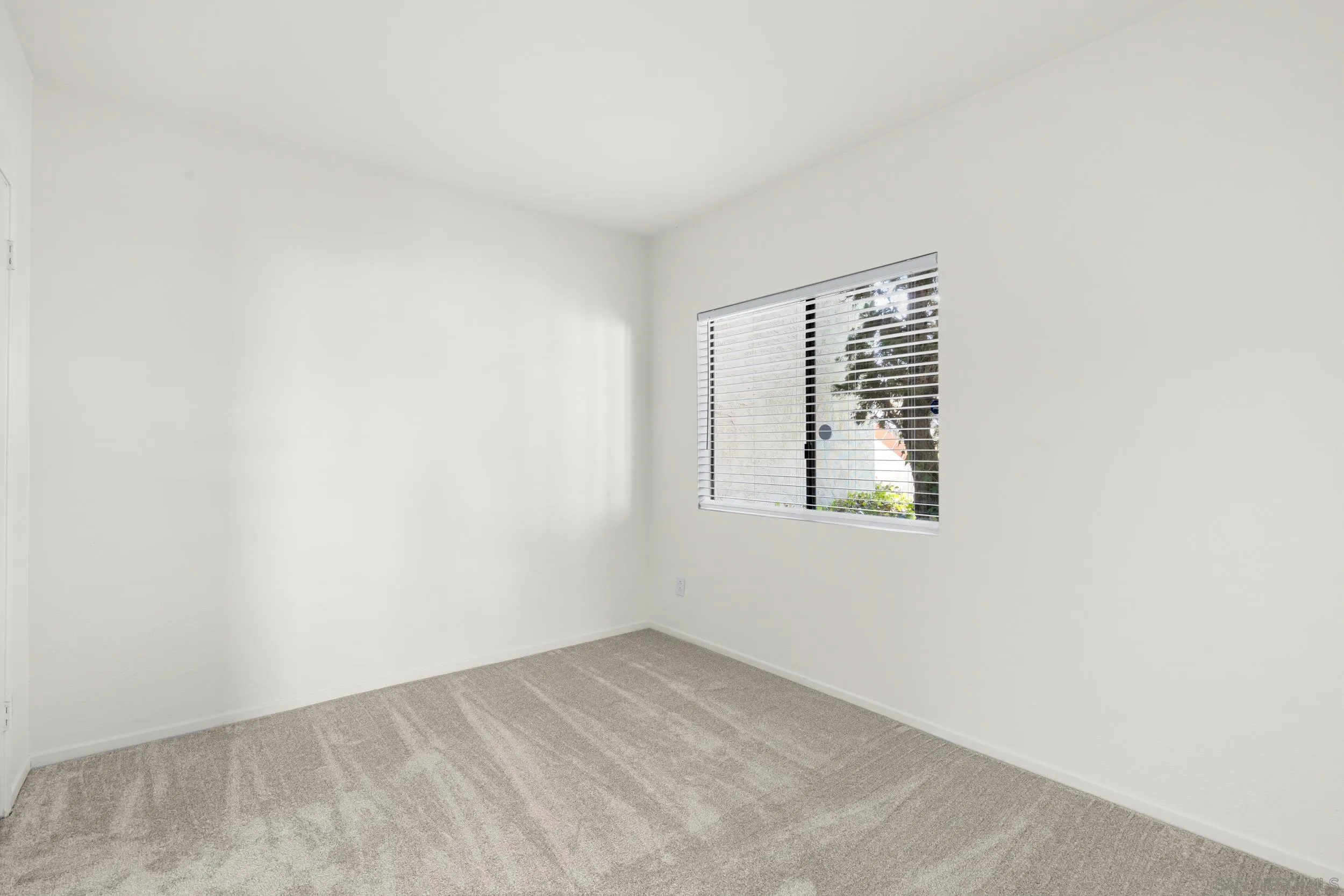 944 Lupine Hills Dr # 111