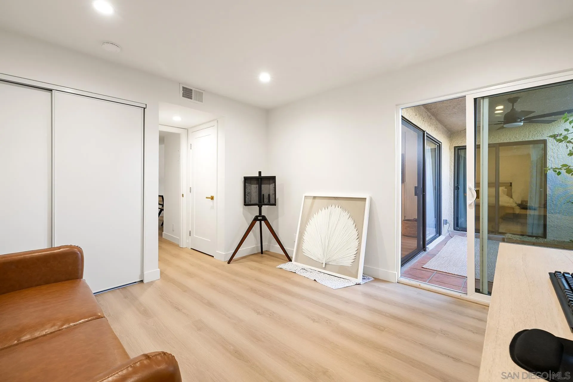 2121 Scott Rd # 105