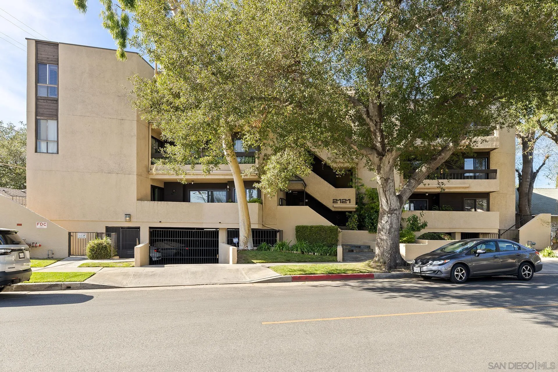 2121 Scott Rd # 105