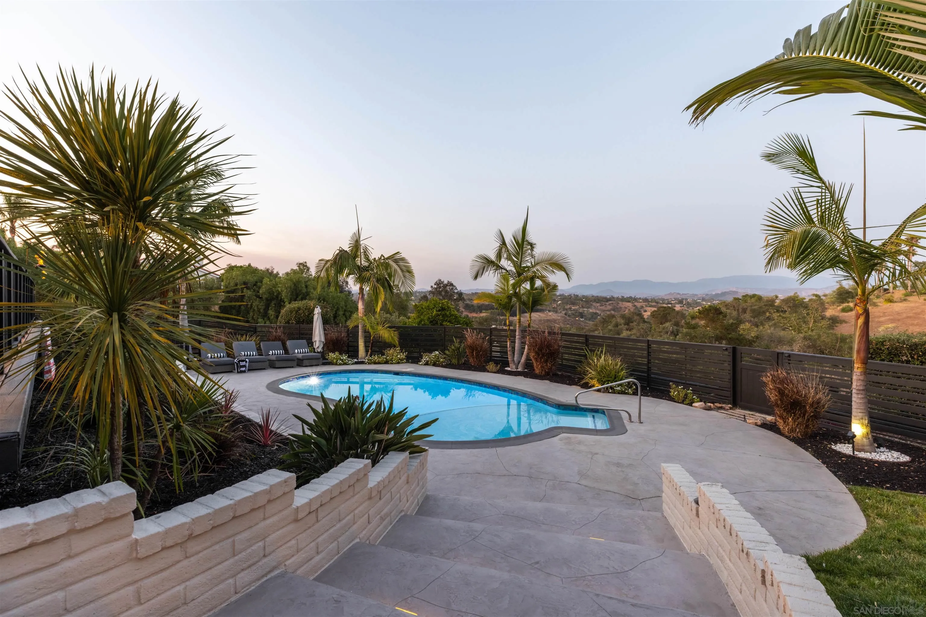 521 Rancho Camino
