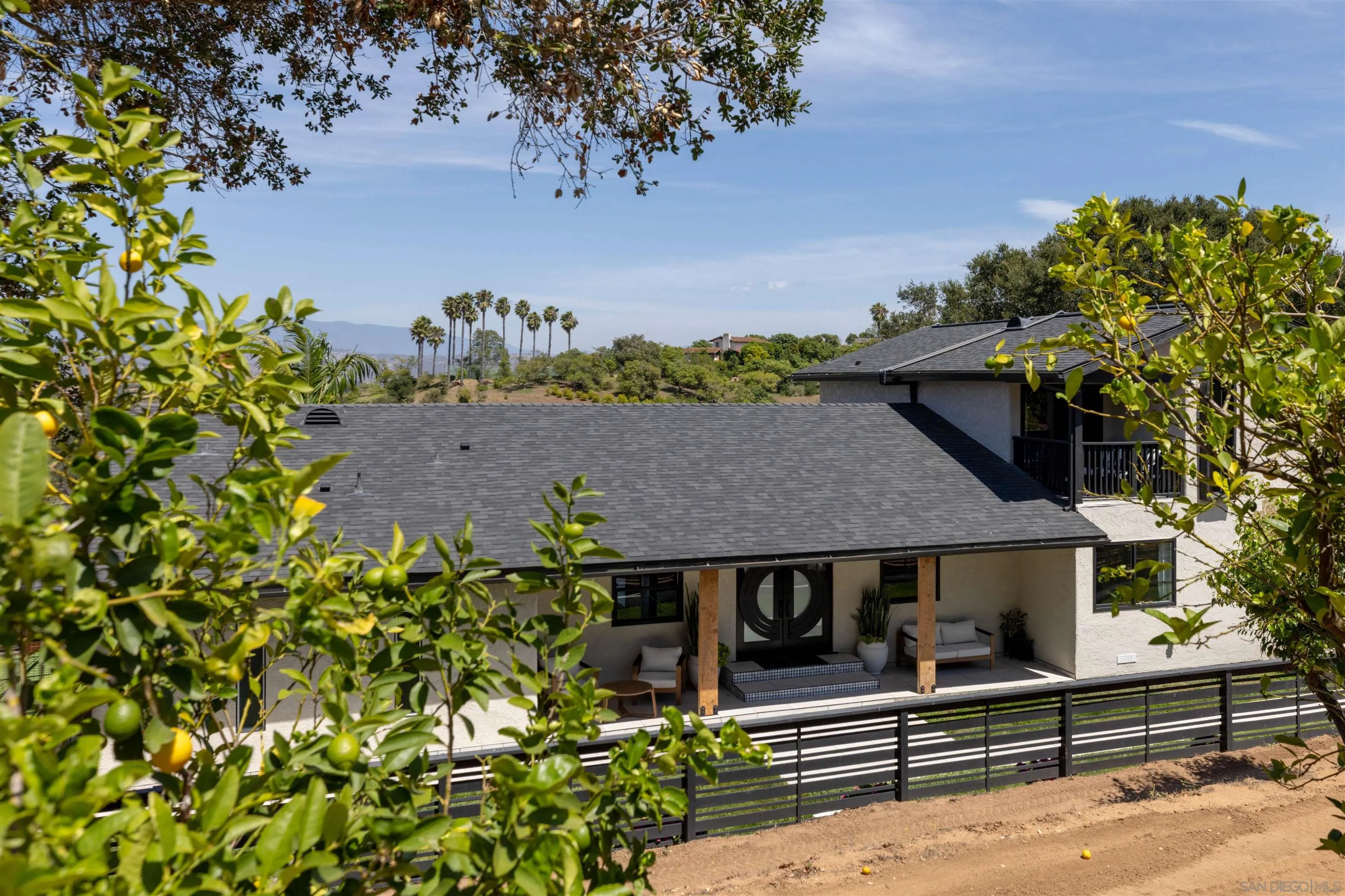 521 Rancho Camino