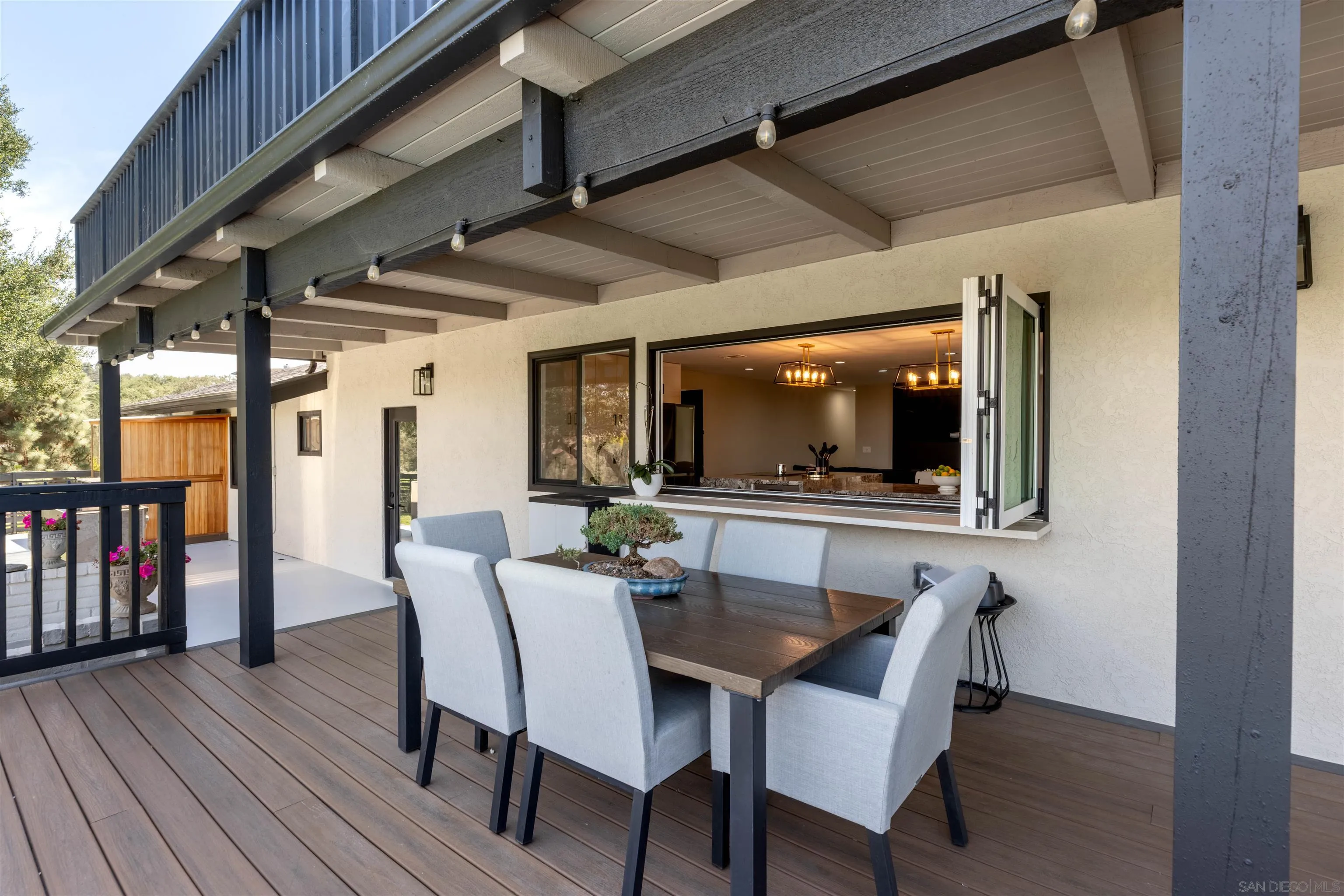 521 Rancho Camino