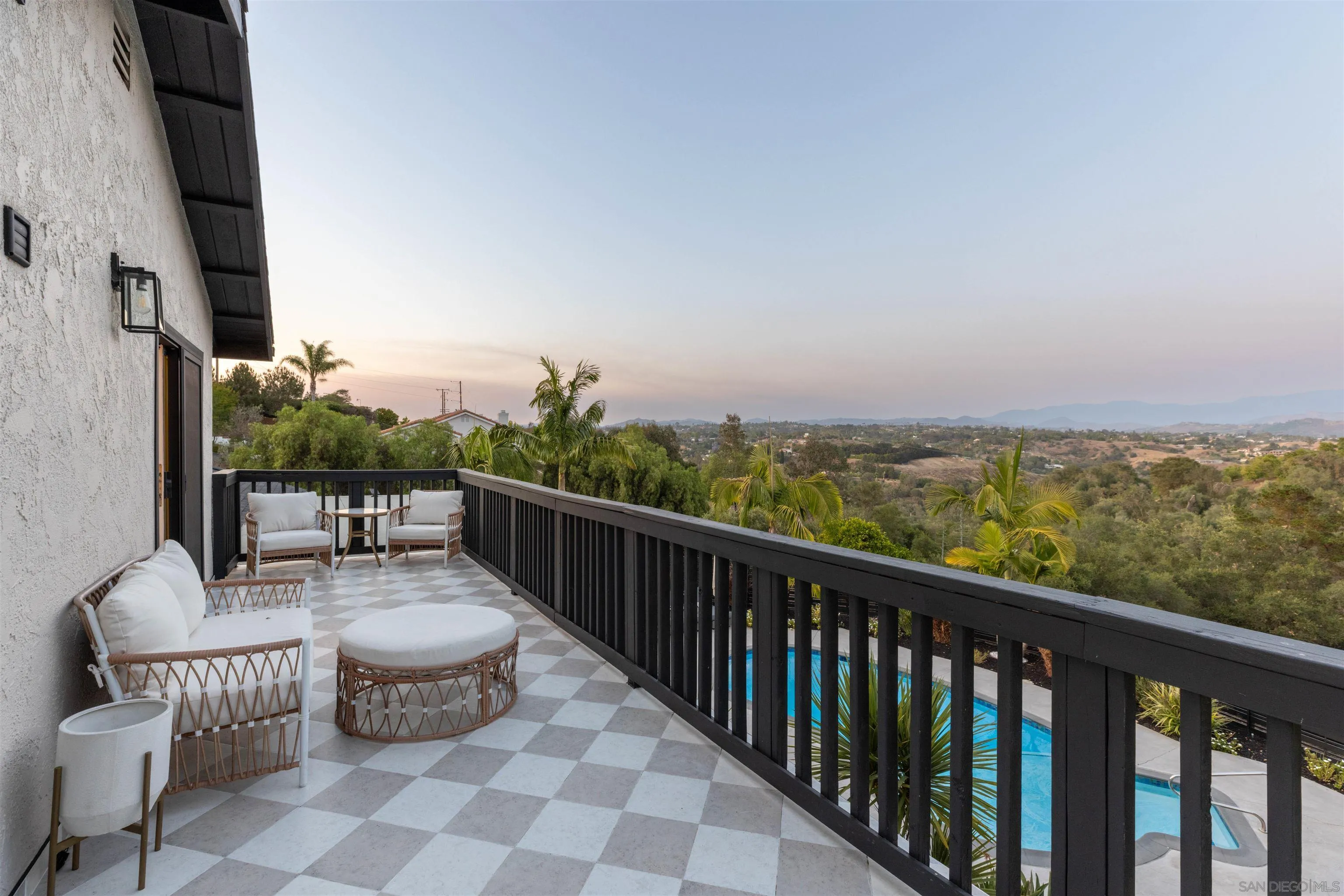 521 Rancho Camino