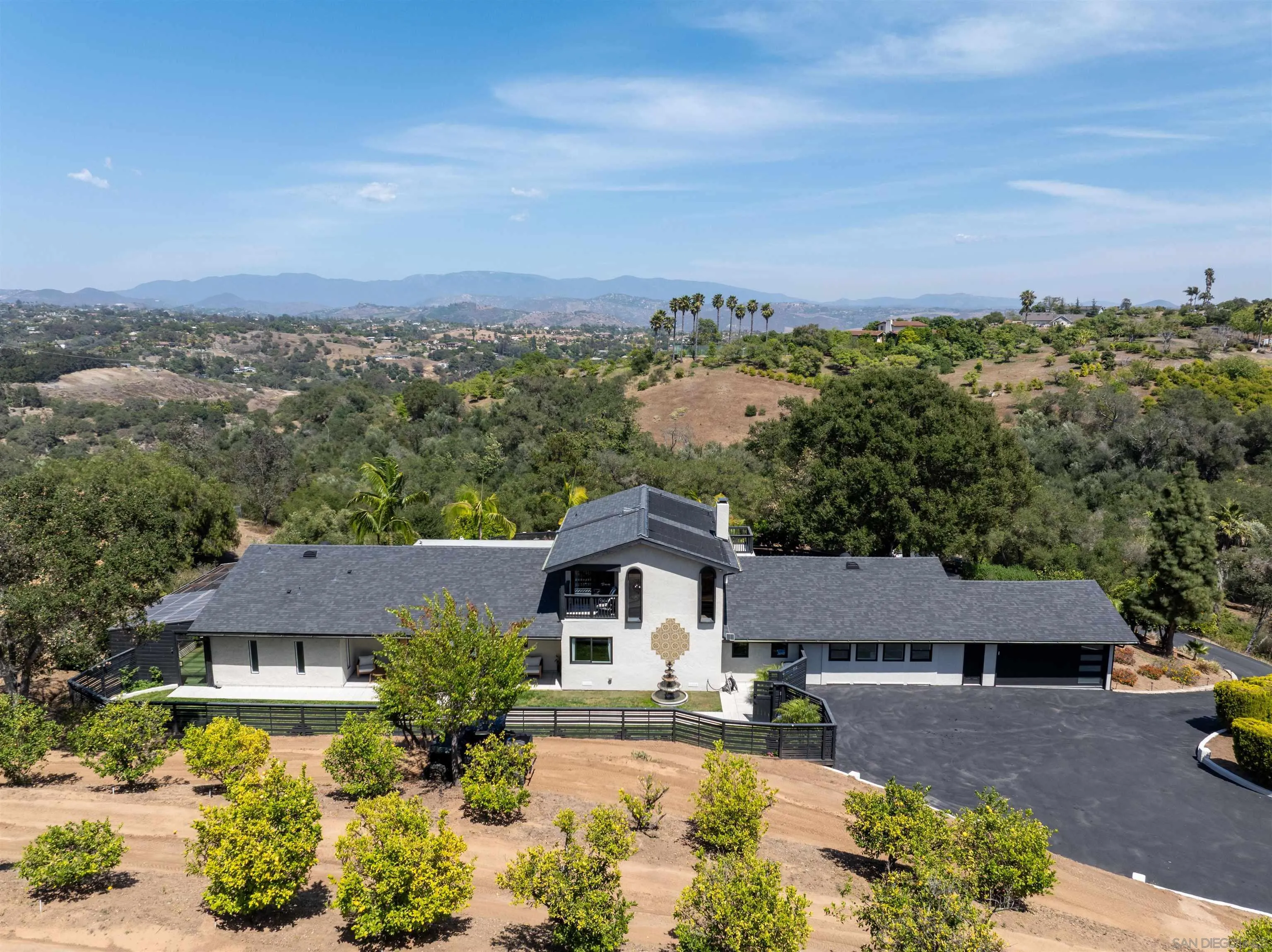 521 Rancho Camino