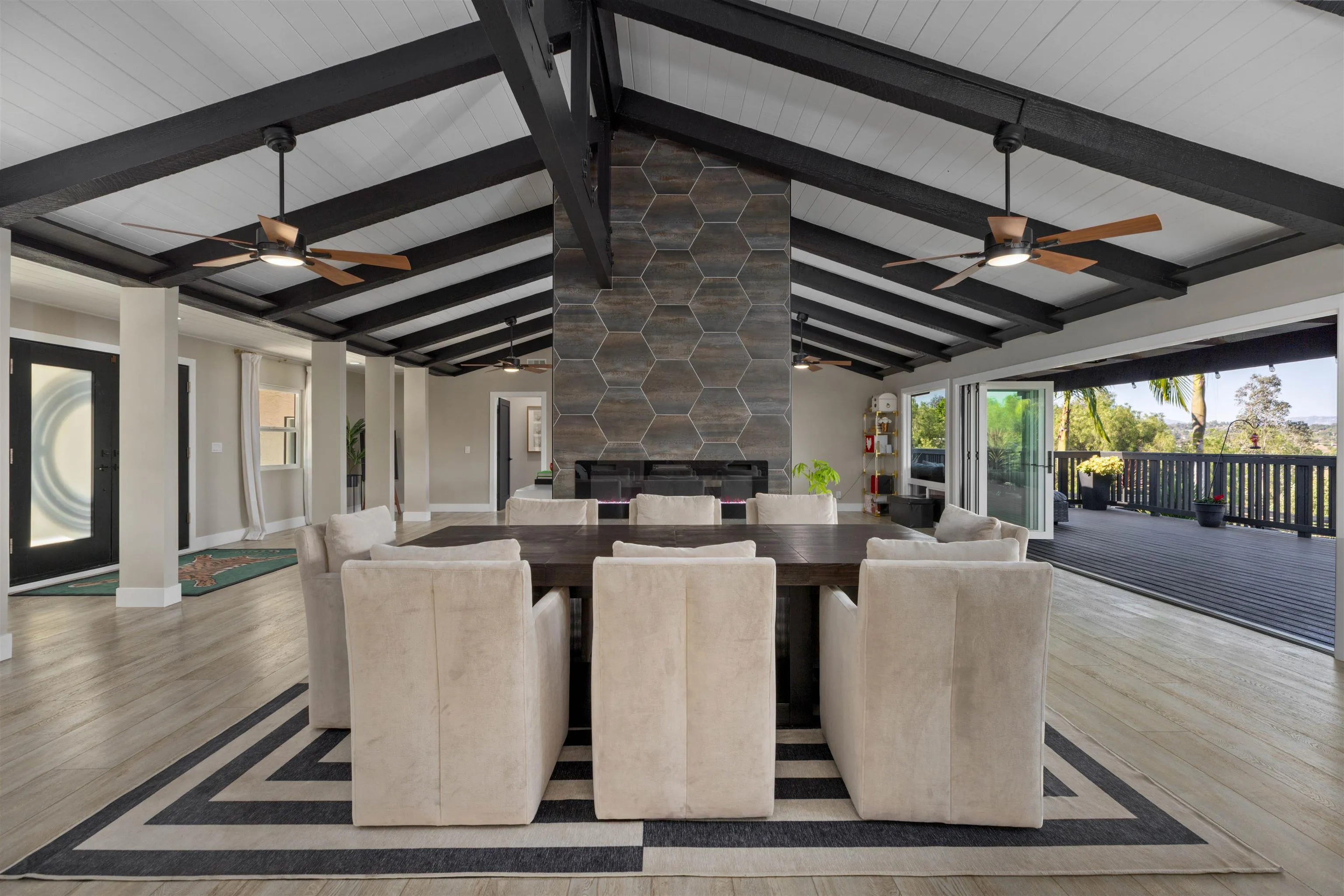 521 Rancho Camino