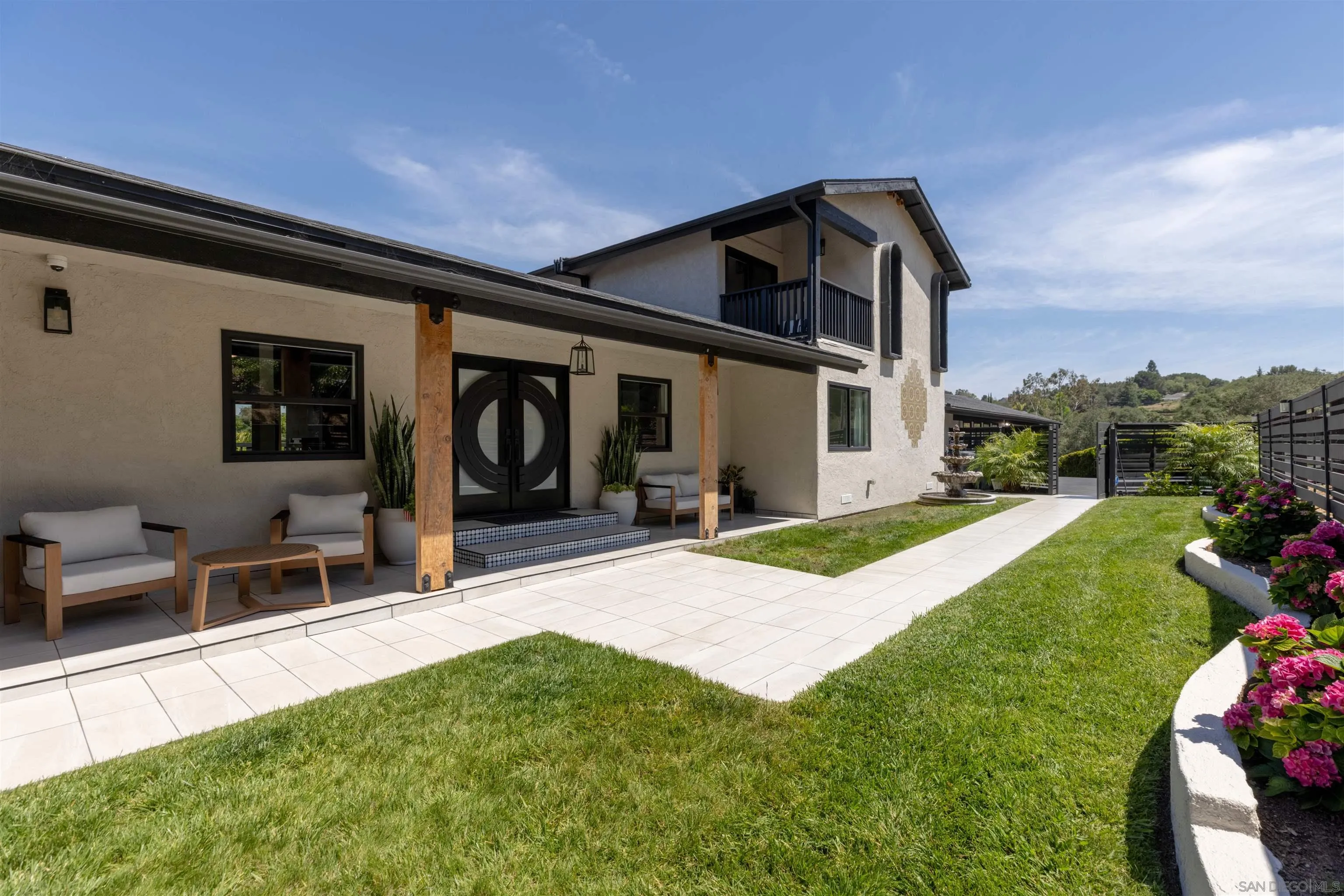 521 Rancho Camino