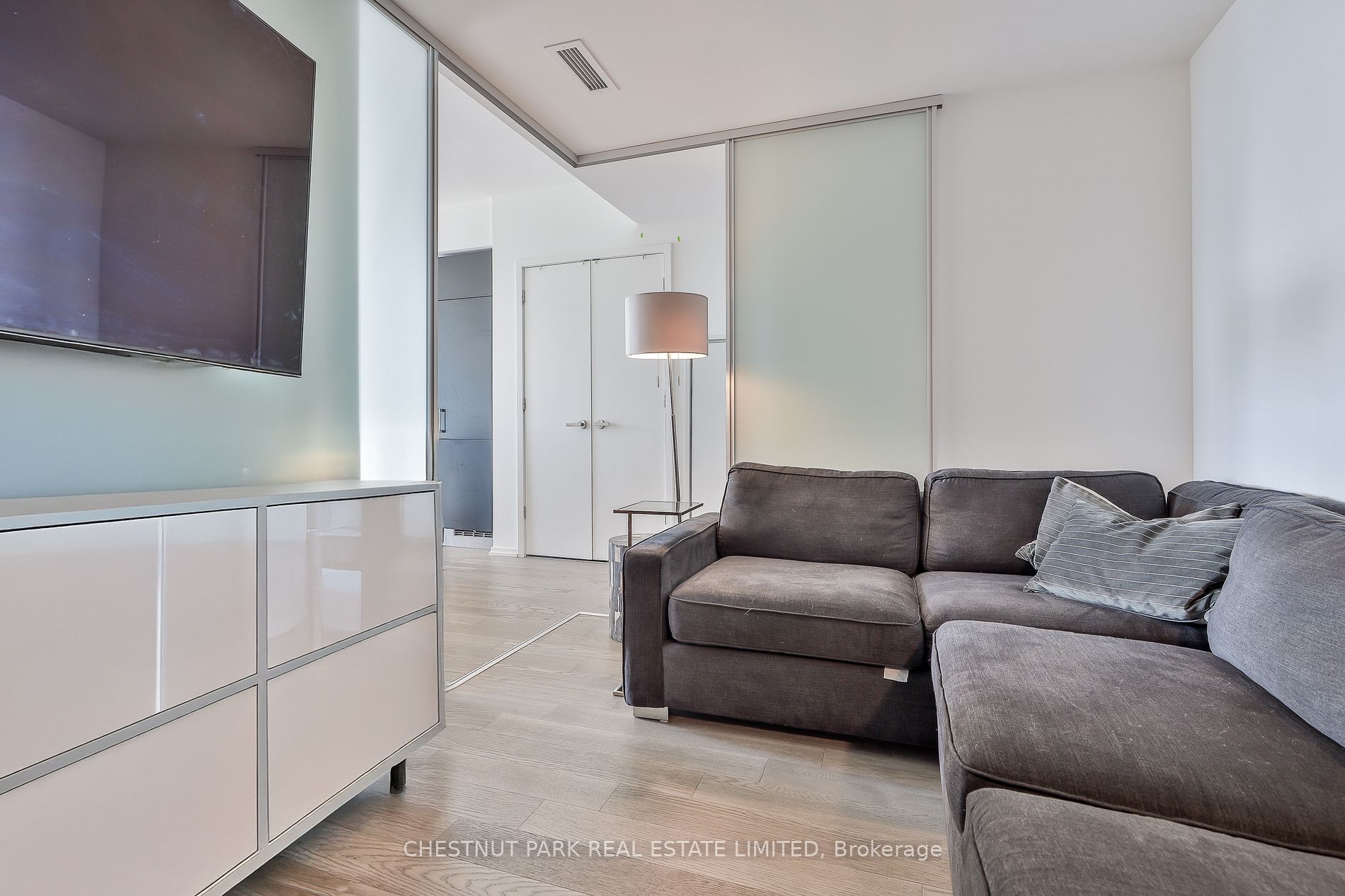 5 Soudan Ave Unit: 2901