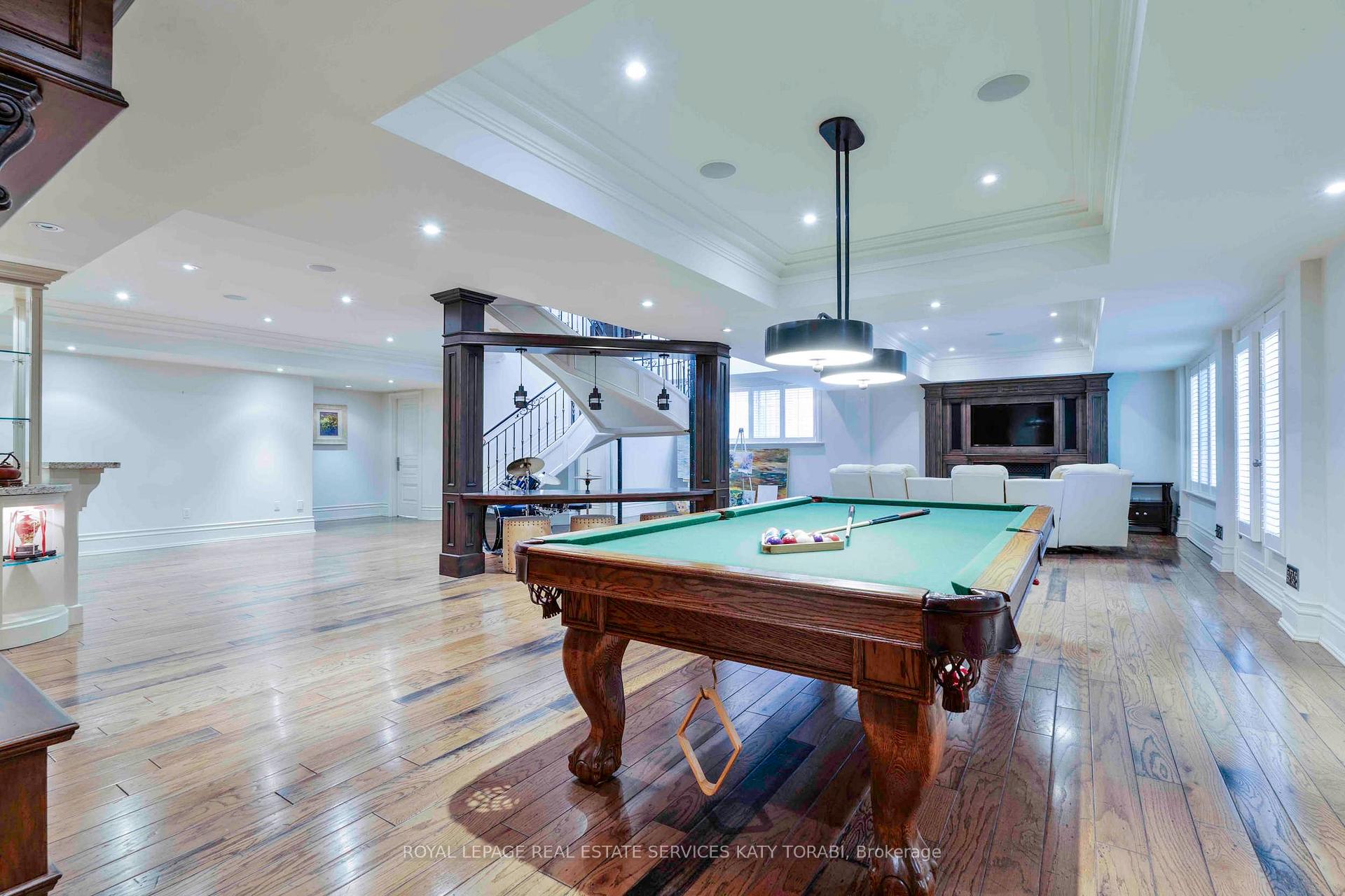 11 Doon Road, Toronto