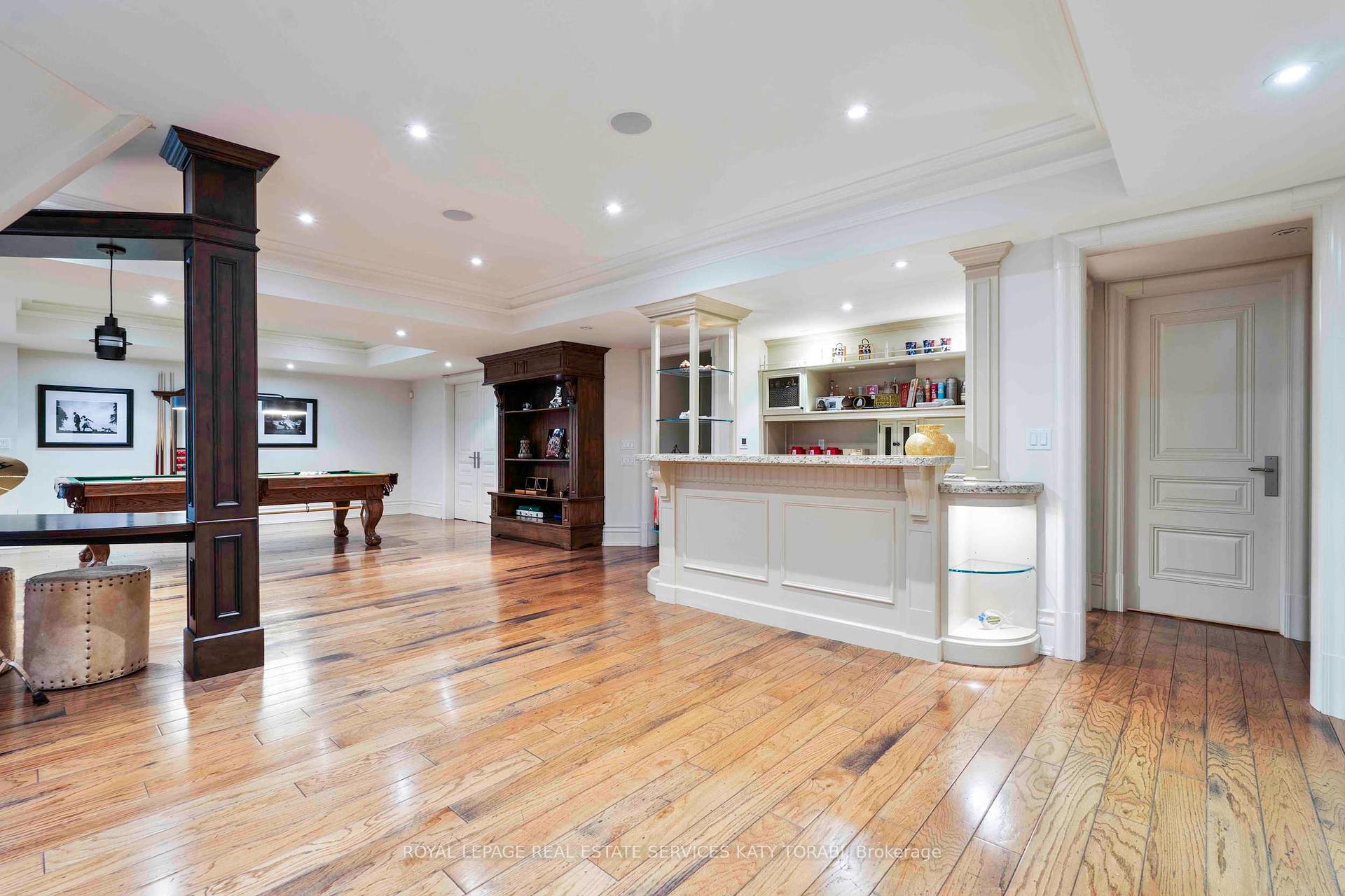 11 Doon Road, Toronto