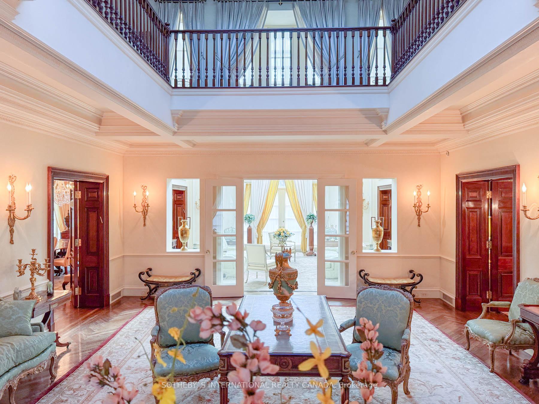 241 Strathallan Wood, Toronto