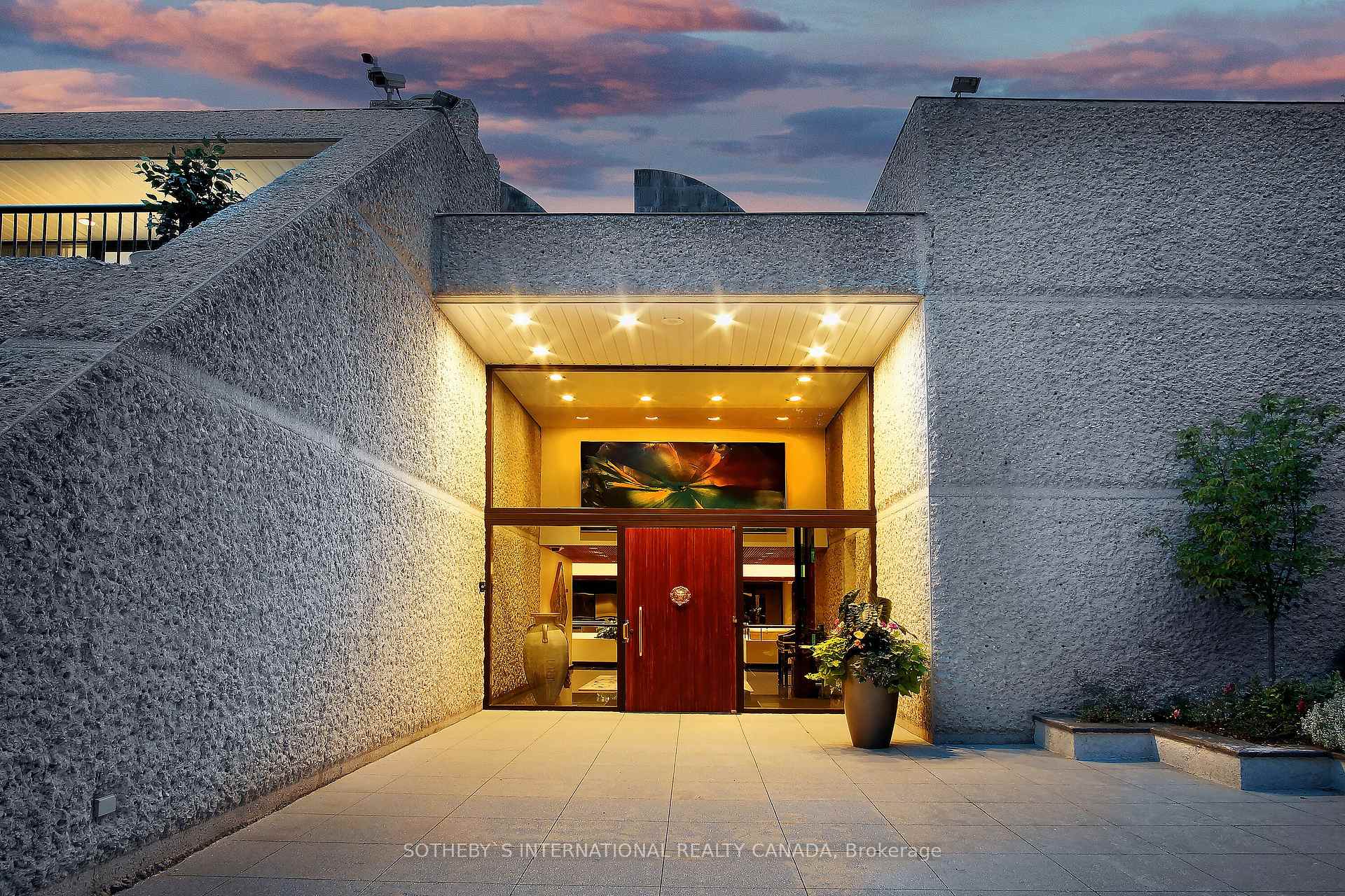 30 High Point Road, Toronto