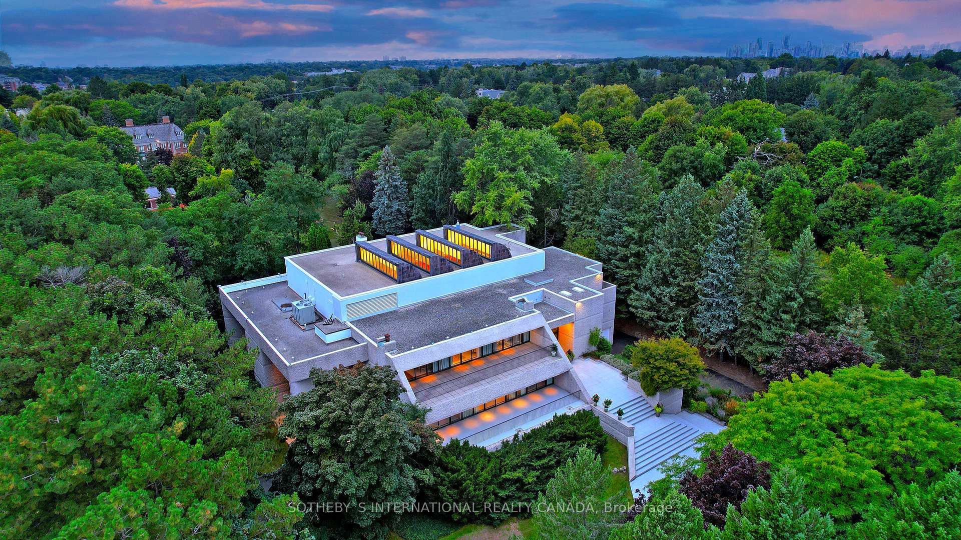 30 High Point Road, Toronto