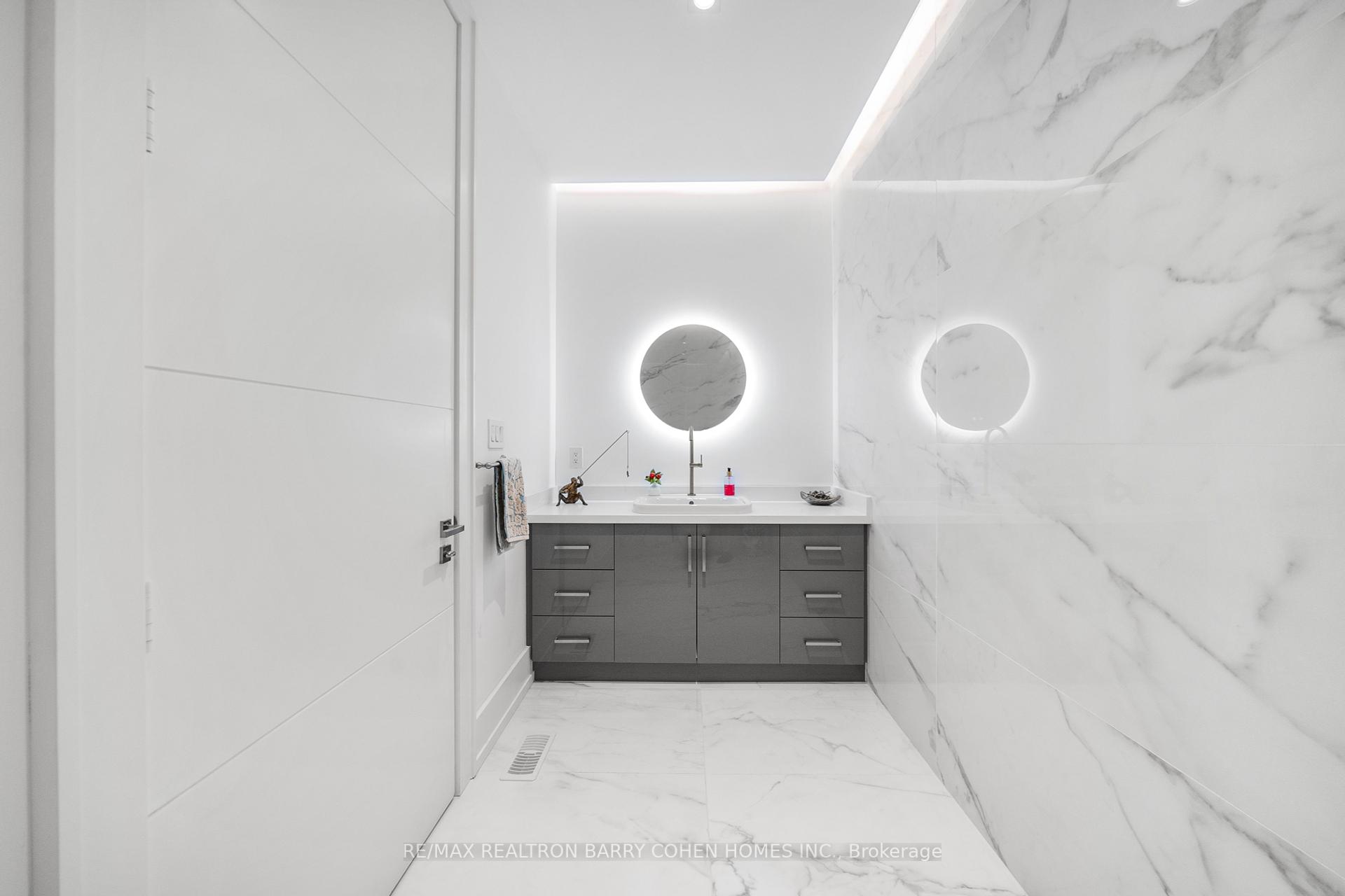 28 Brian Cliff Drive, Toronto