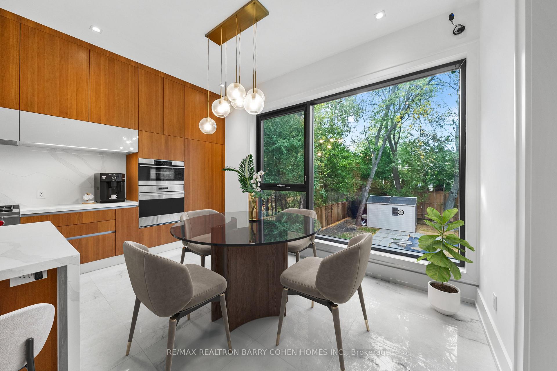 28 Brian Cliff Drive, Toronto