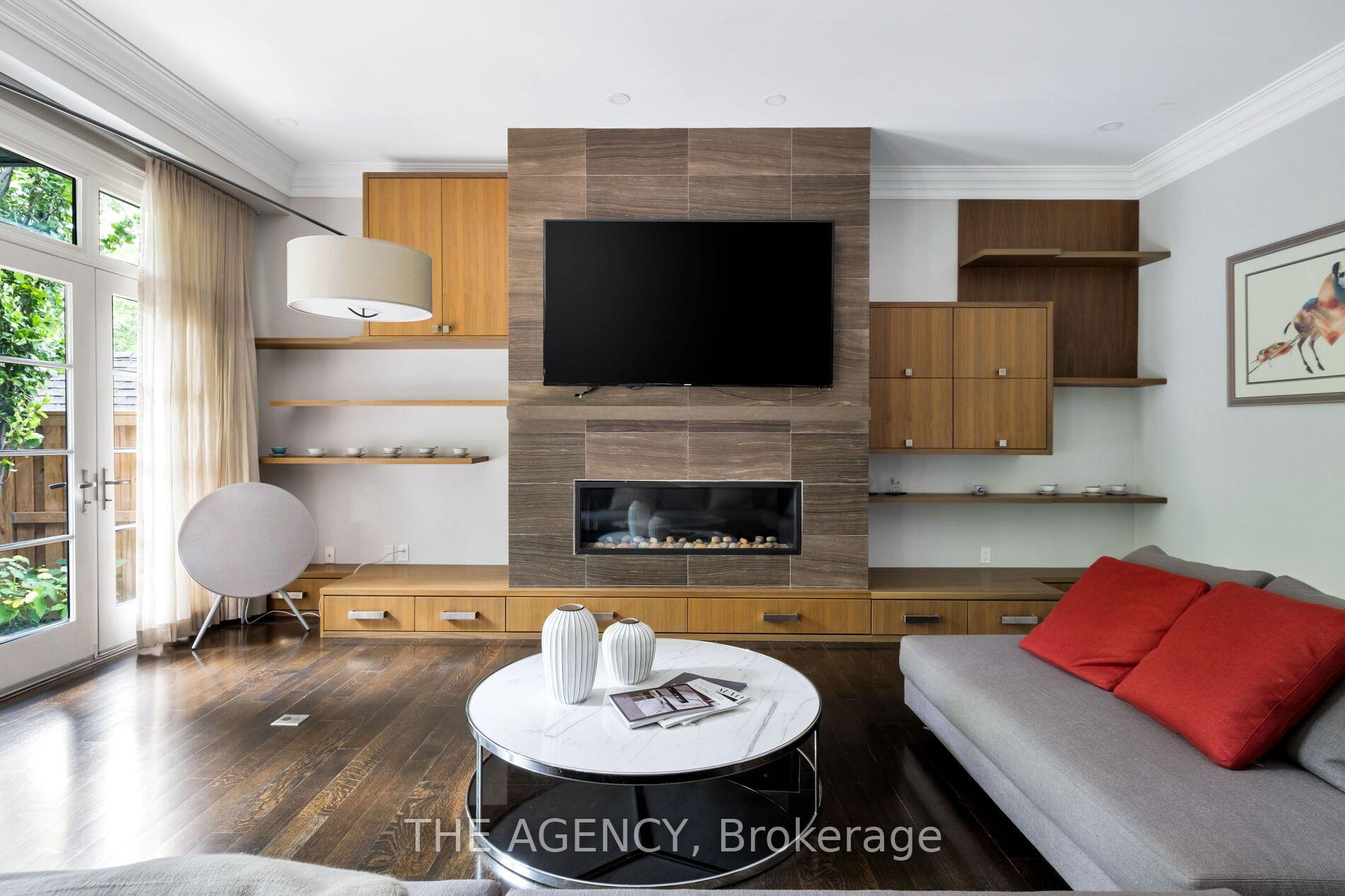 190 Forest Hill Road, Toronto C03
