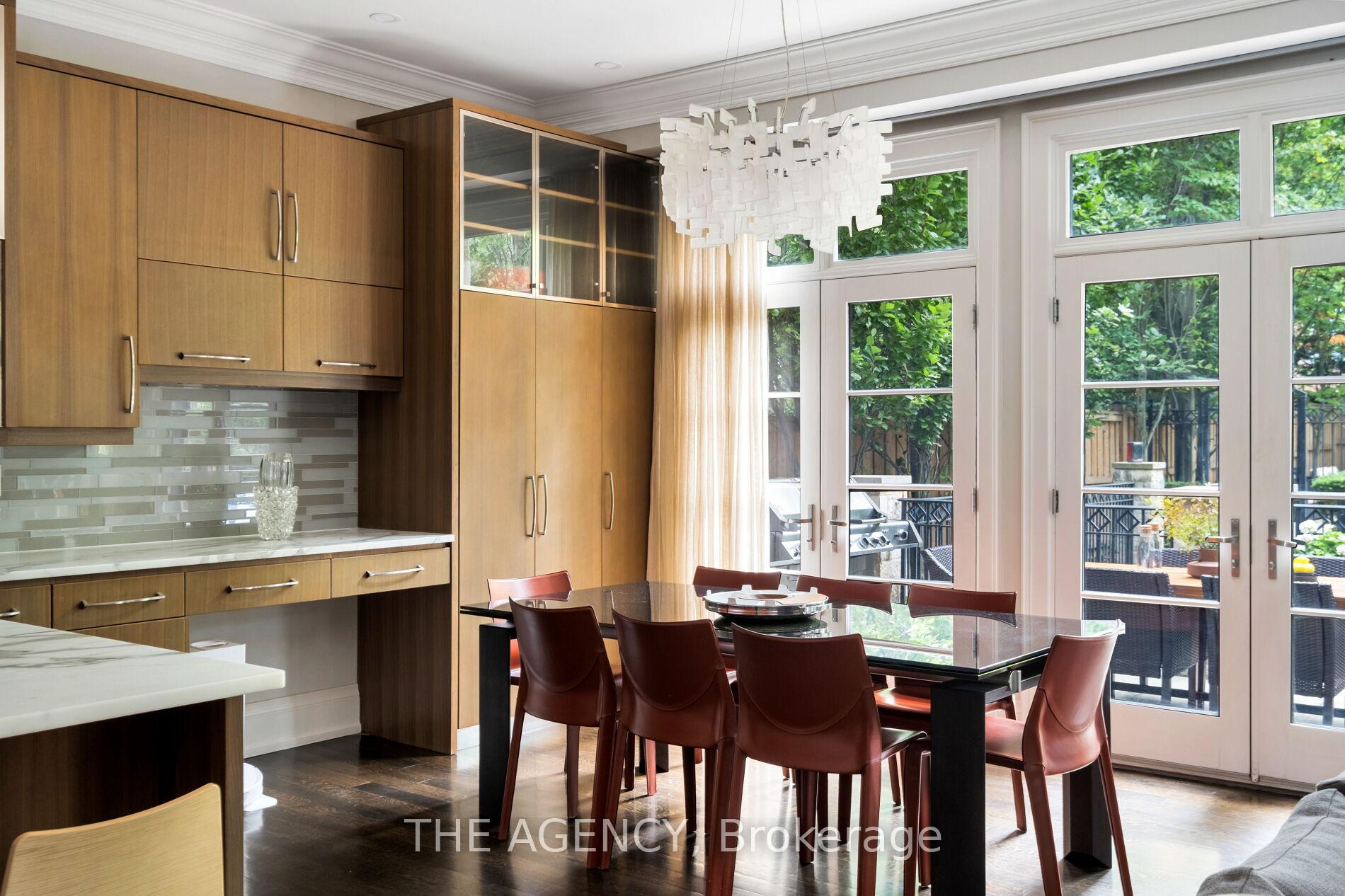 190 Forest Hill Road, Toronto C03