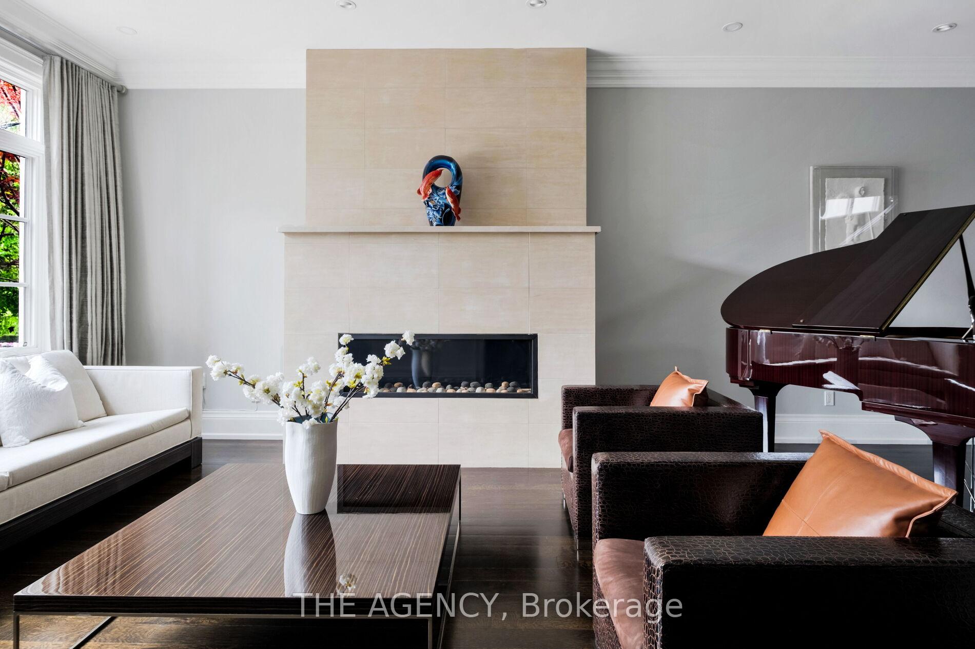 190 Forest Hill Road, Toronto C03