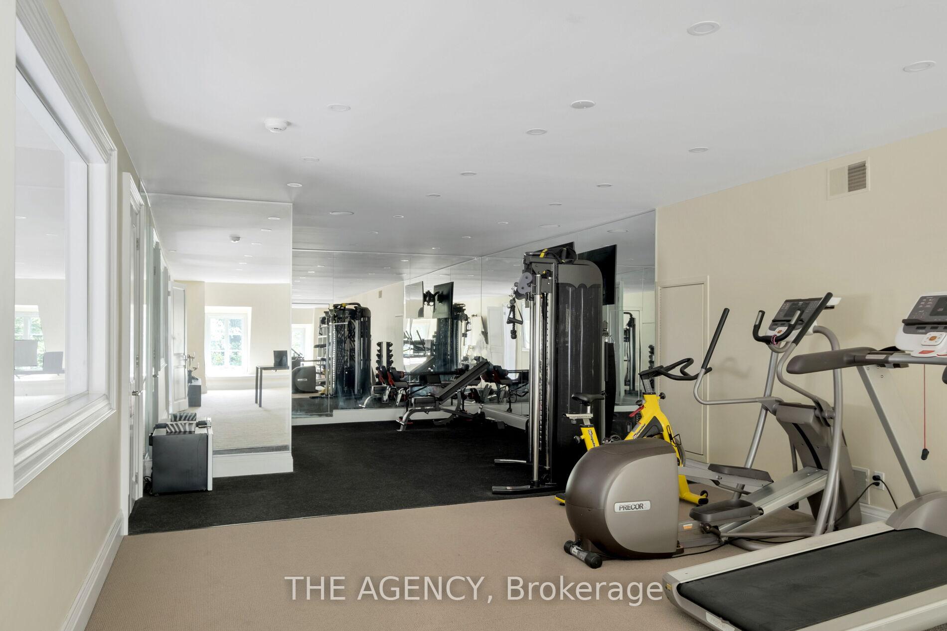 190 Forest Hill Road, Toronto C03