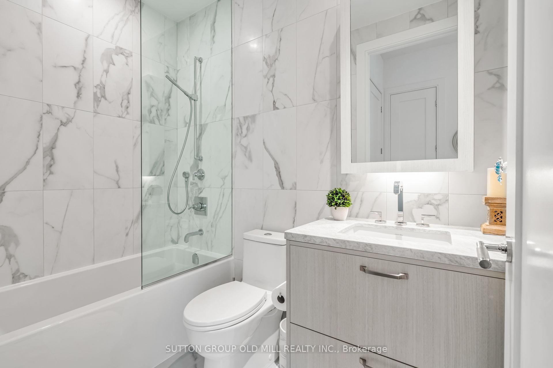 455 Wellington Street W 711, Toronto C01 Unit: 711