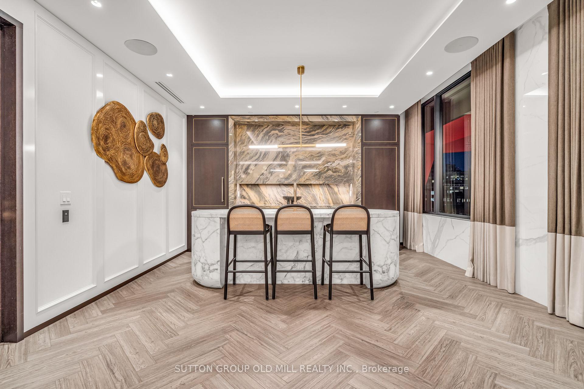 455 Wellington Street W 711, Toronto C01 Unit: 711