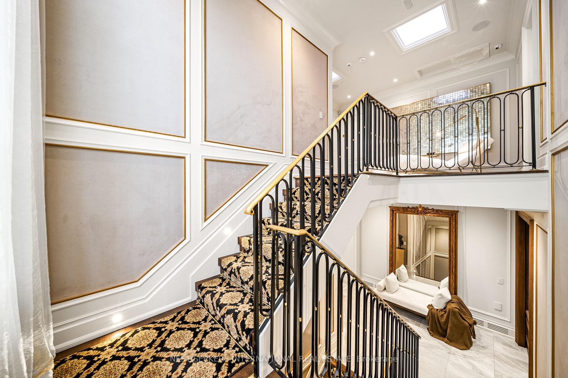 100 Ardwold Gate