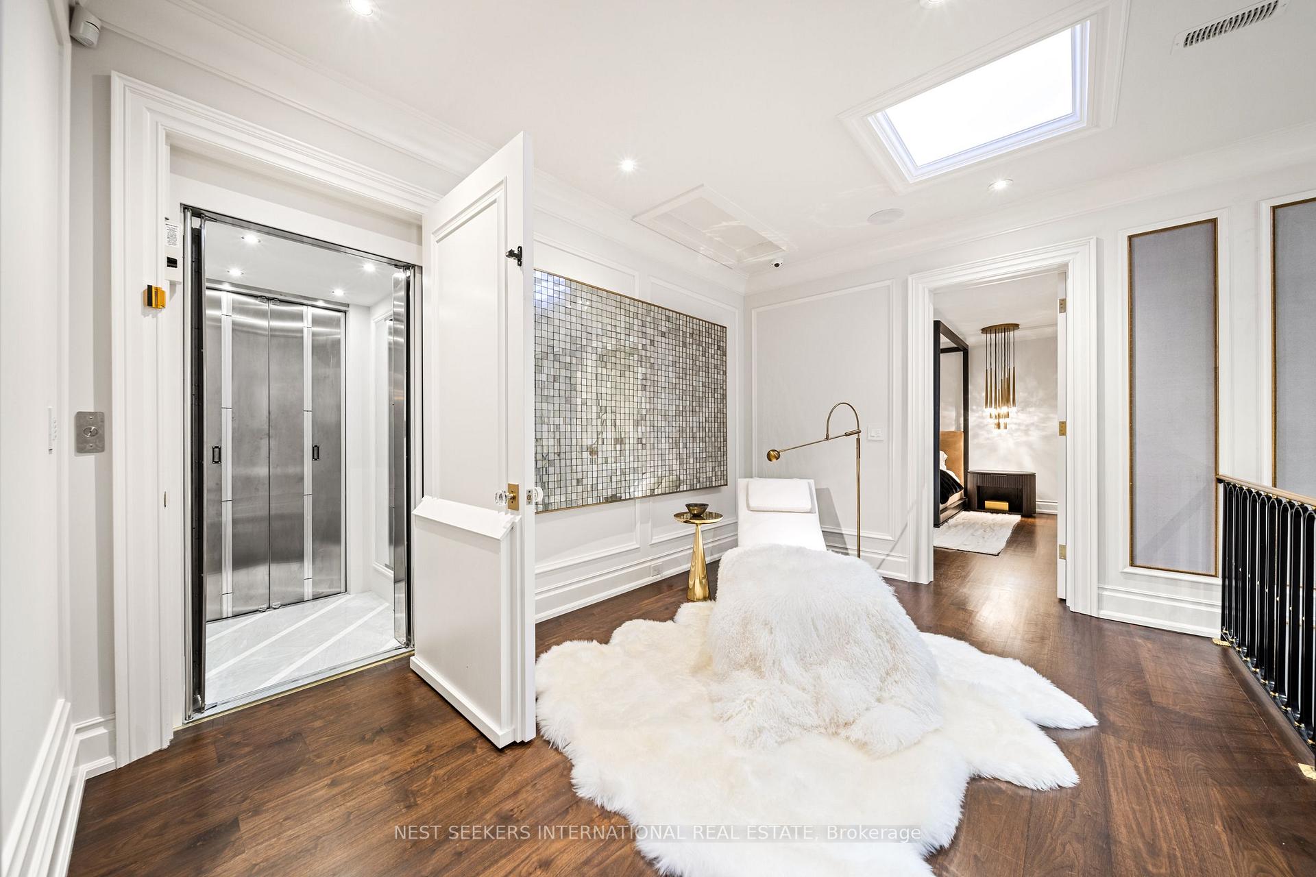 100 Ardwold Gate