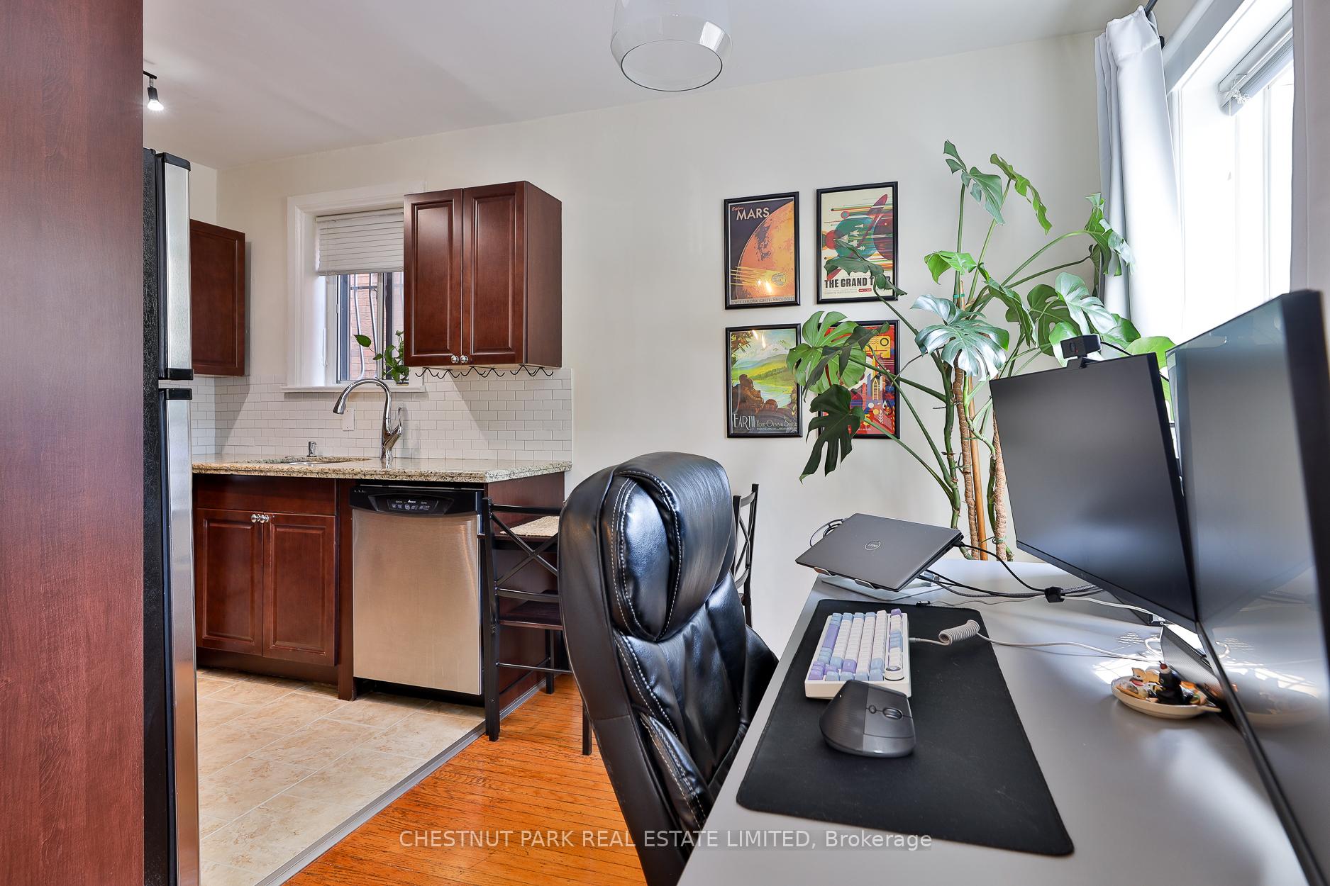 1648 Bathurst Street 5