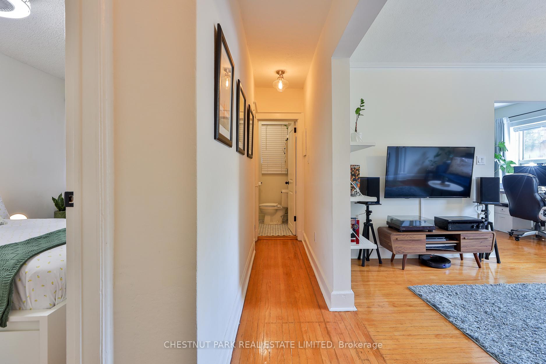 1648 Bathurst Street 5