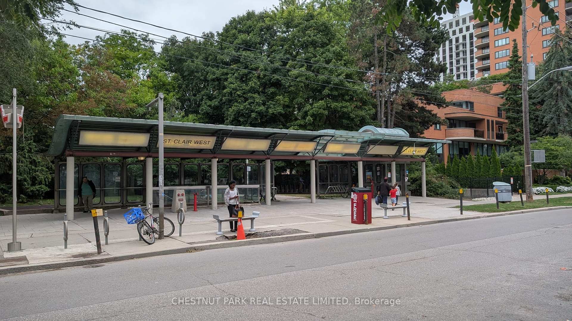 1648 Bathurst Street 5