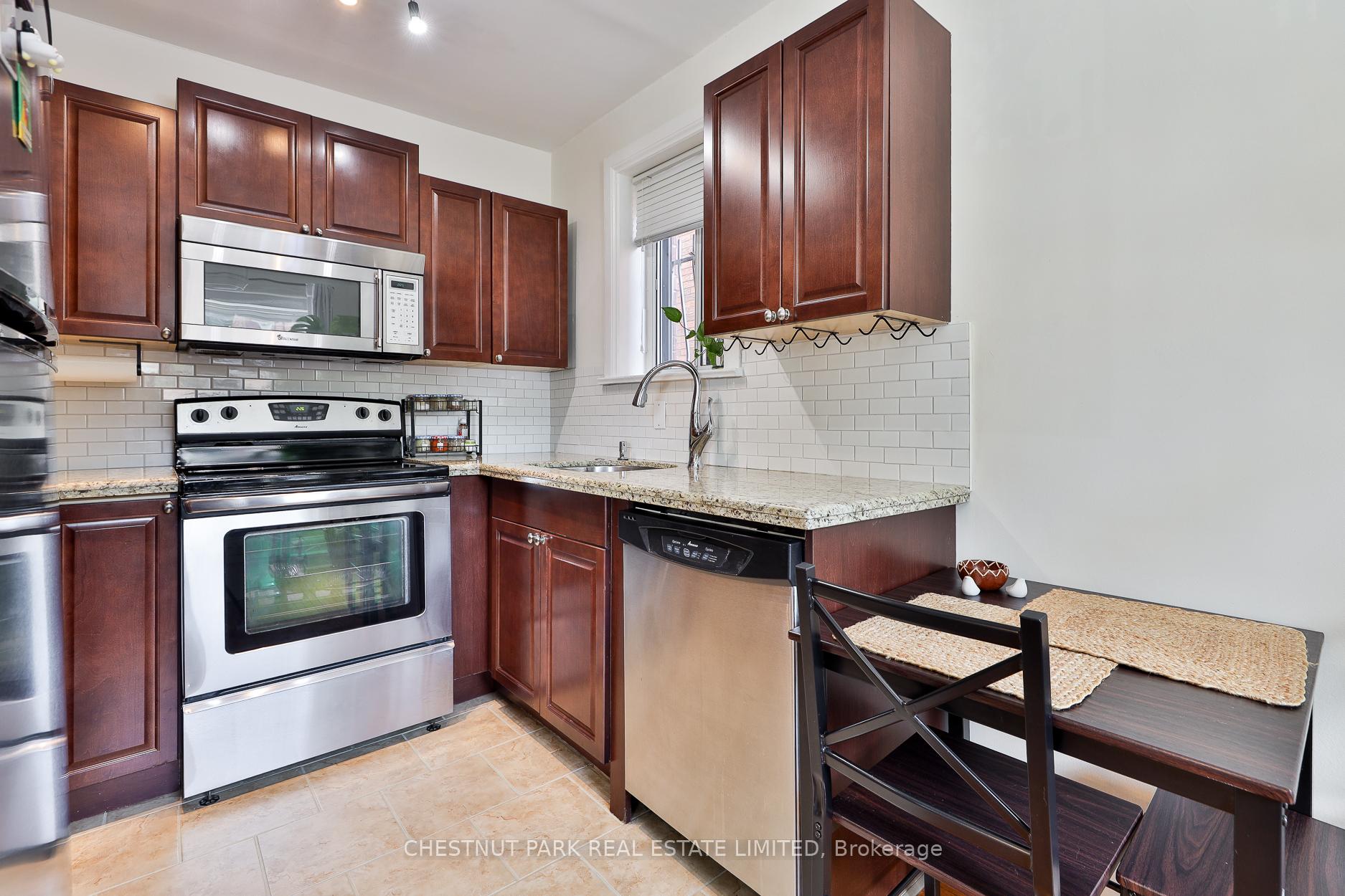 1648 Bathurst Street 5
