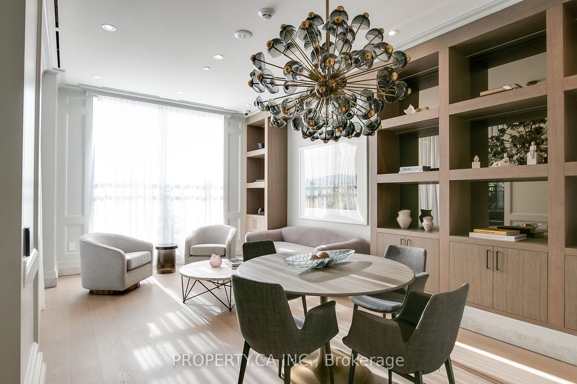 10 Prince Arthur Avenue 403