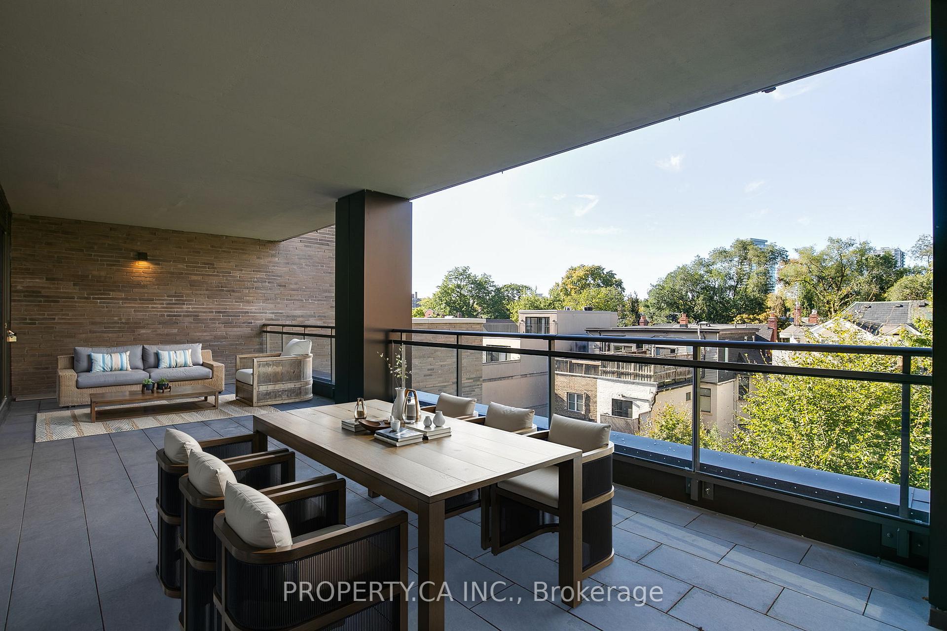 10 Prince Arthur Avenue 403