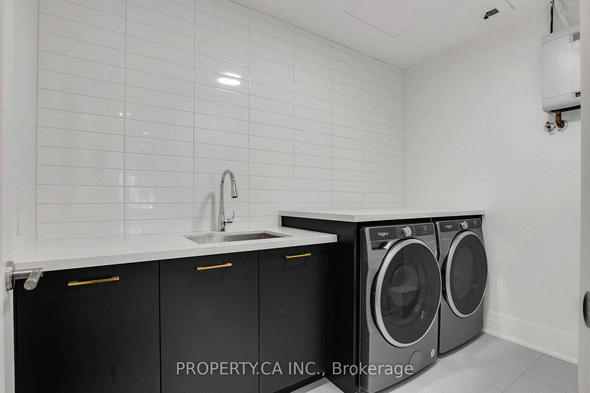 10 Prince Arthur Avenue 403