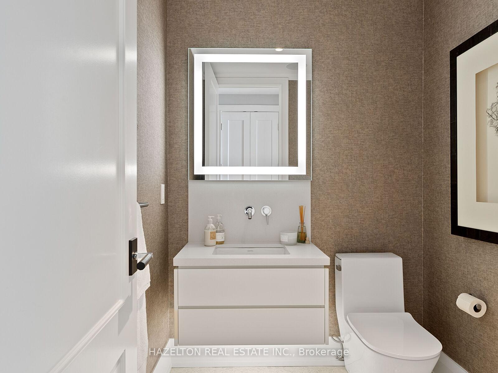 183 Wellington Street W 4006