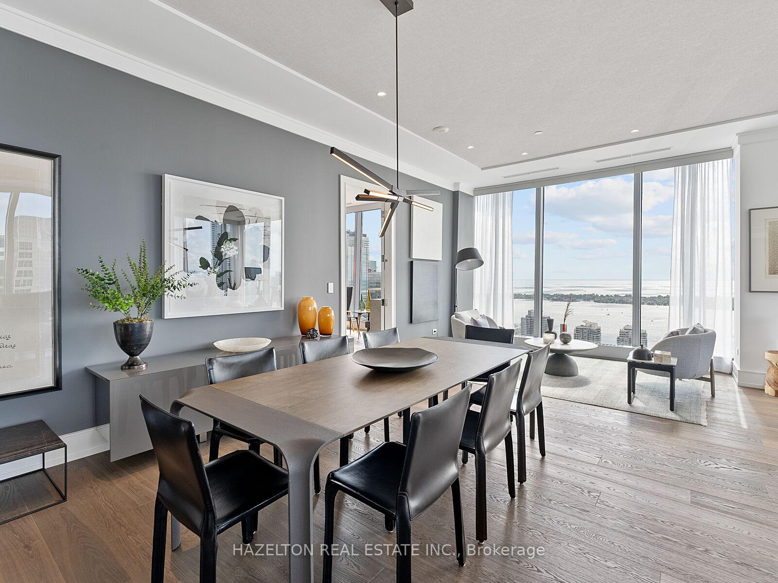 183 Wellington Street W 4006