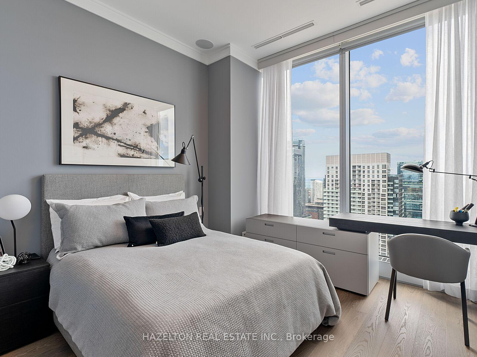 183 Wellington Street W 4006