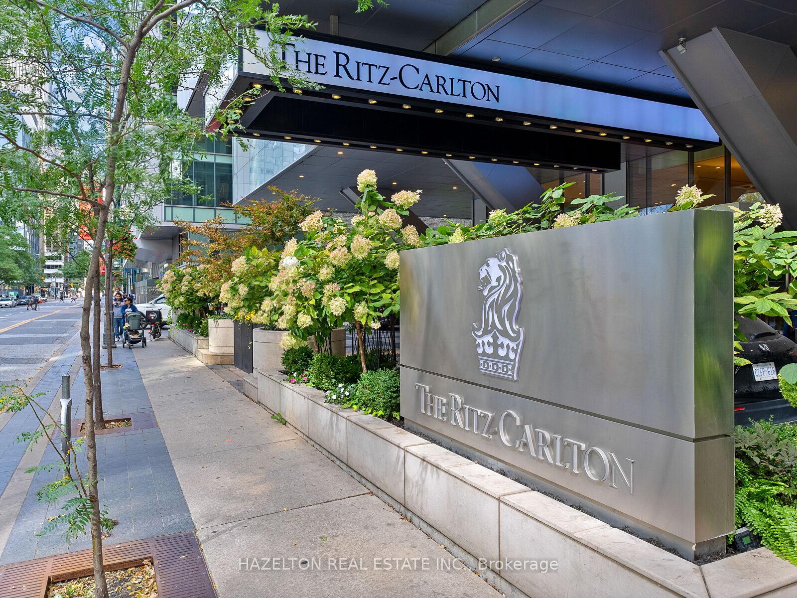 183 Wellington Street W 4006