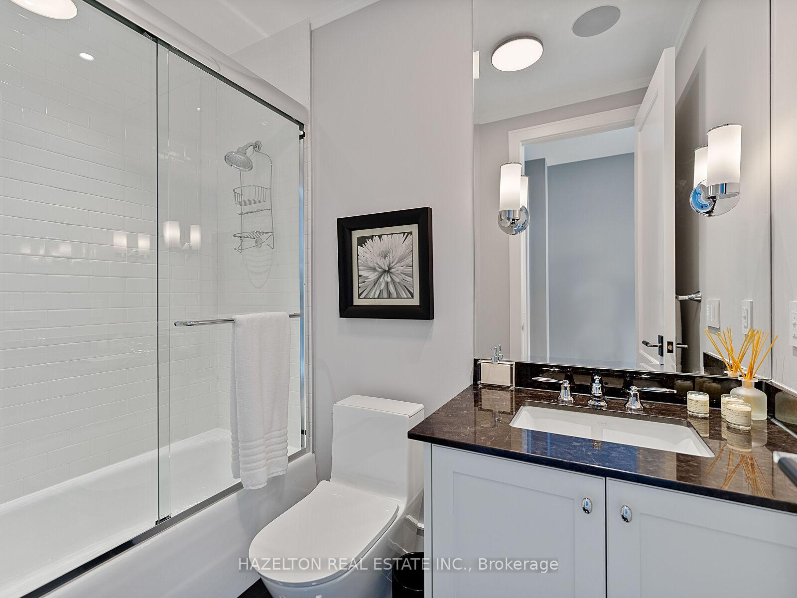 183 Wellington Street W 4006