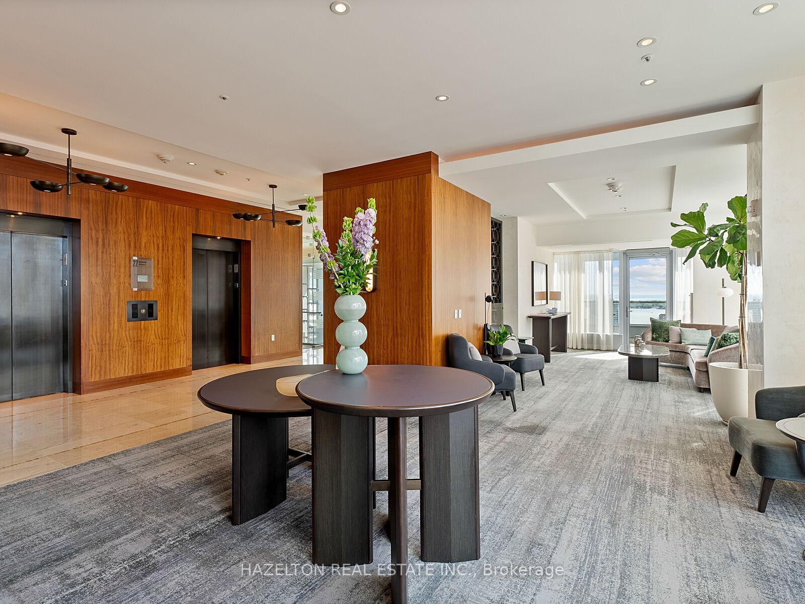 183 Wellington Street W 4006