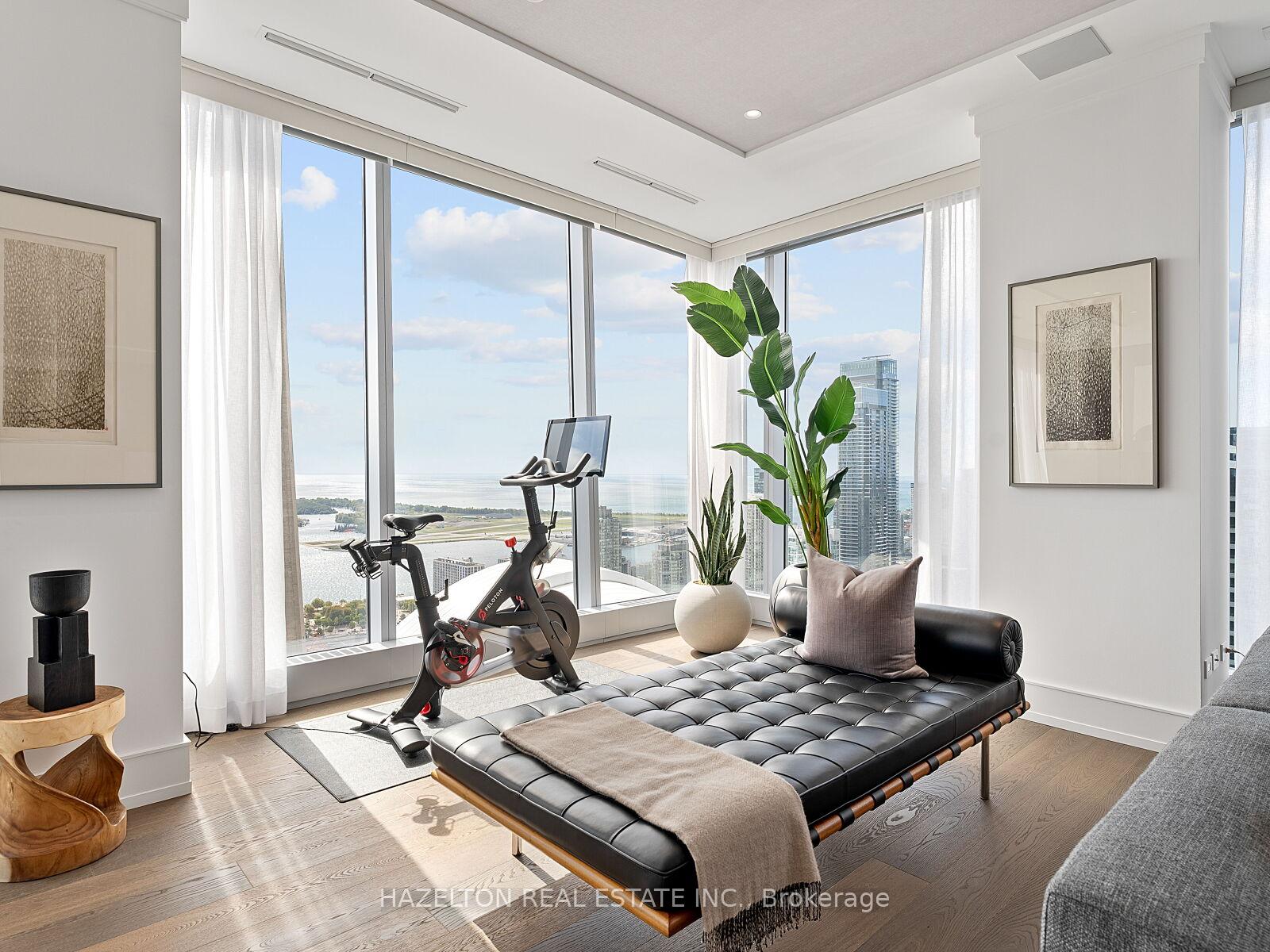 183 Wellington Street W 4006