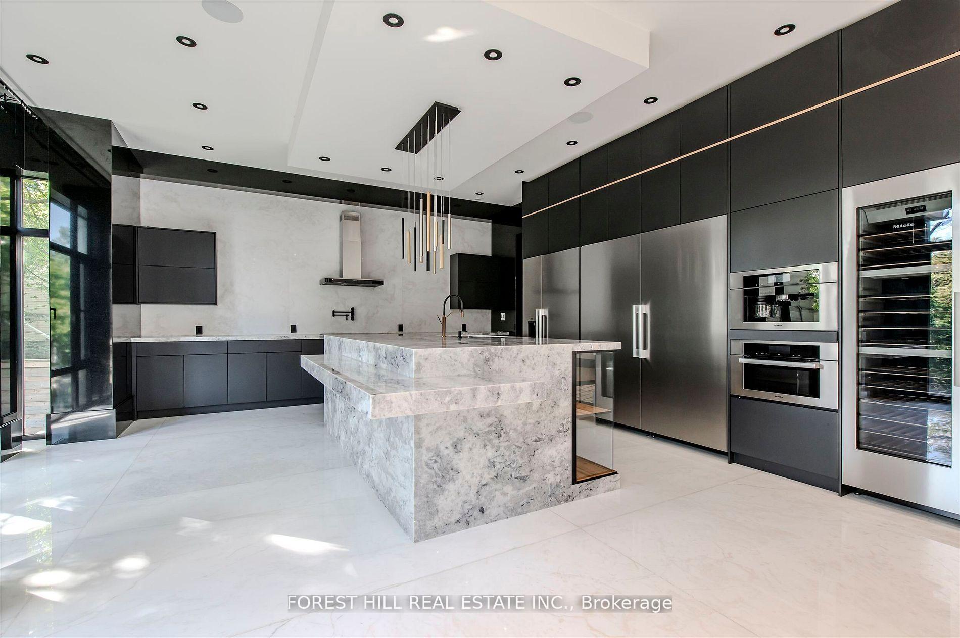 505 Russell Hill Road