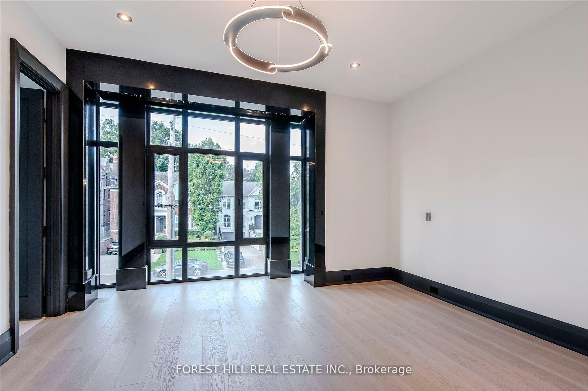 505 Russell Hill Road