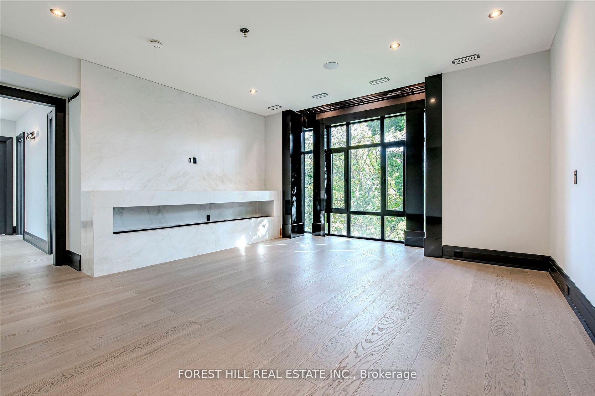 505 Russell Hill Road